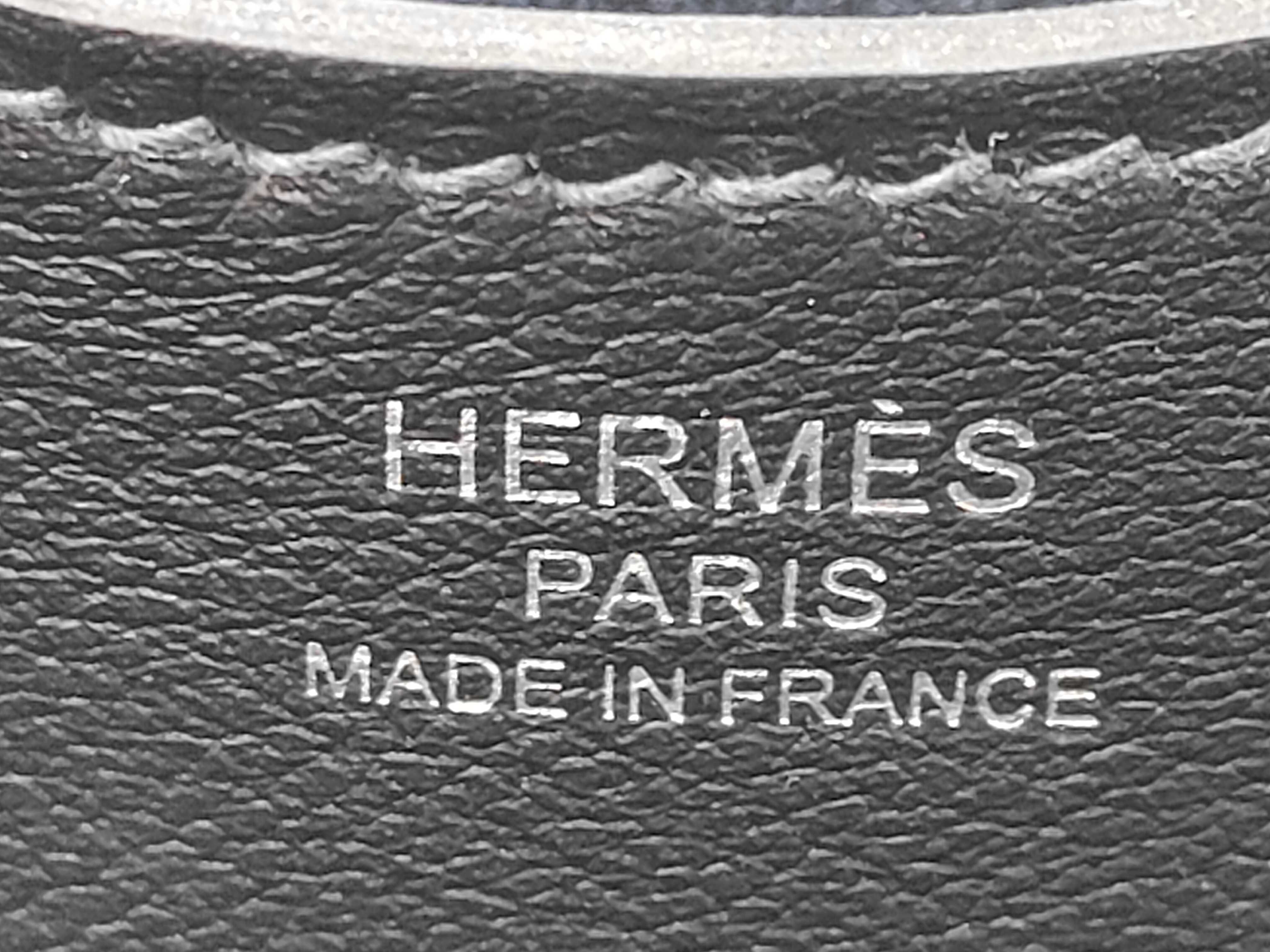 In the Loop Taurillon Clemence/Swift 18 Black Bag, W Stamp, Size 41, Handbag — view 10