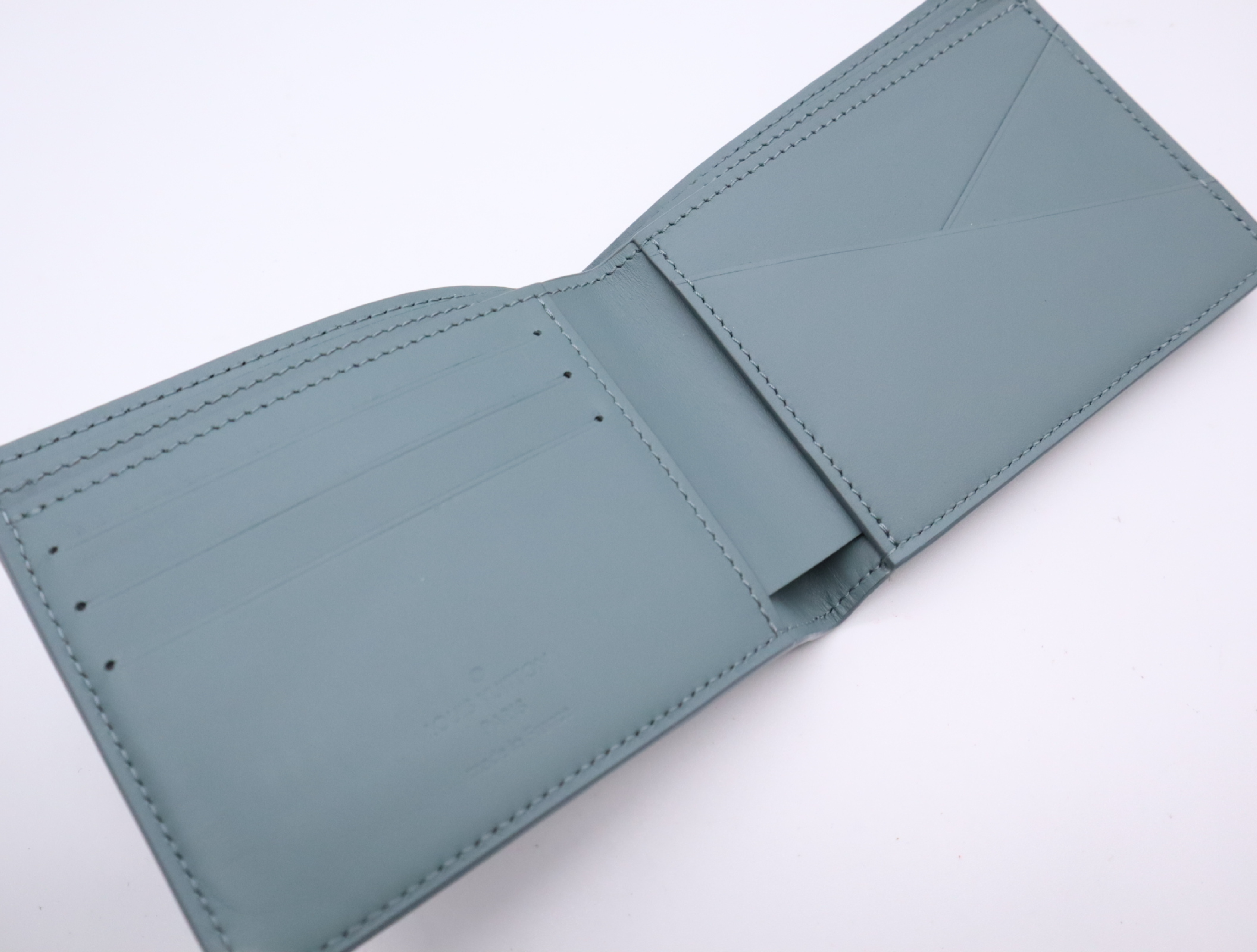 M14252 Taurillon Portefeuille Multiple Reversestone Compact Wallet Vert (with dust bag) — view 10