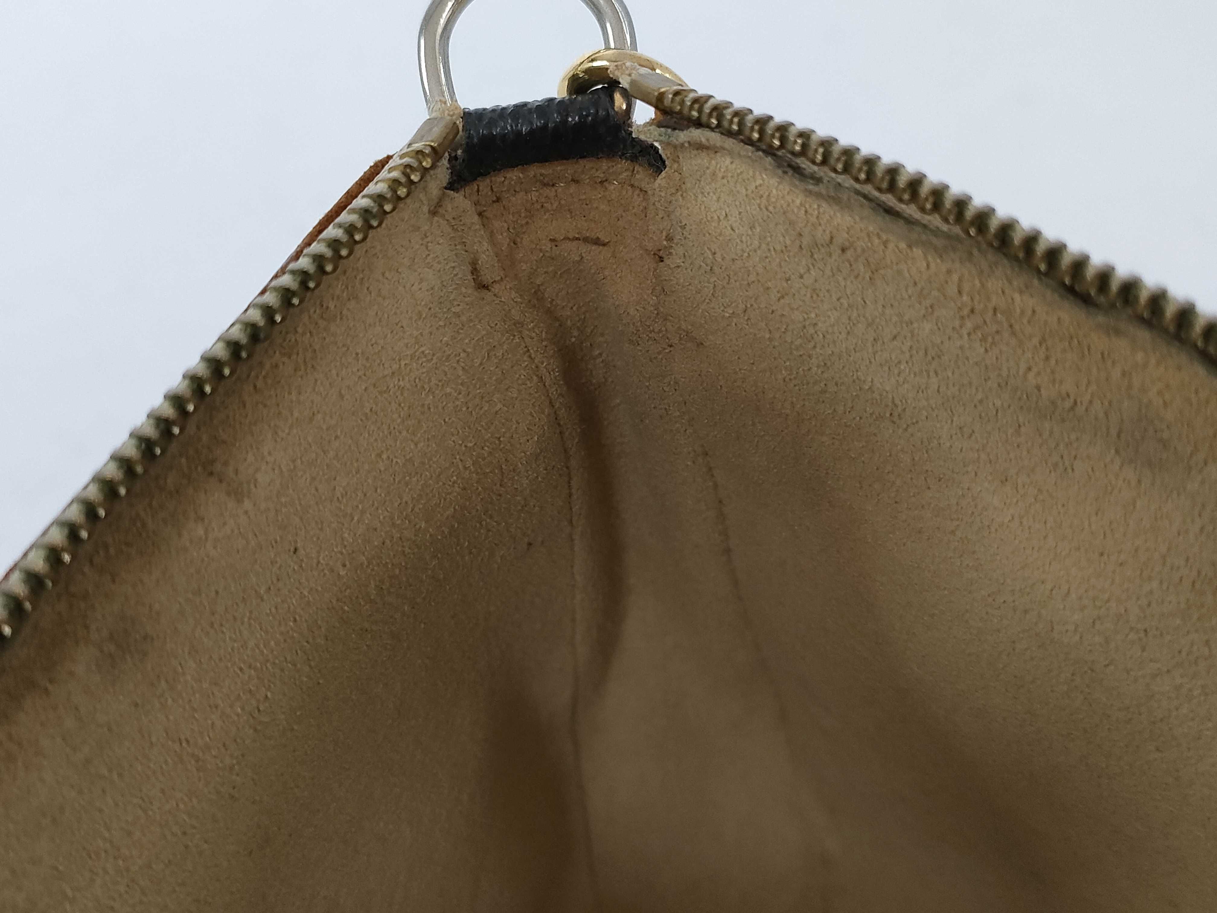 Monogram LV Monogram Cherry Blossom Pochette Accessoires M92006 AR0033 Pouch — view 10