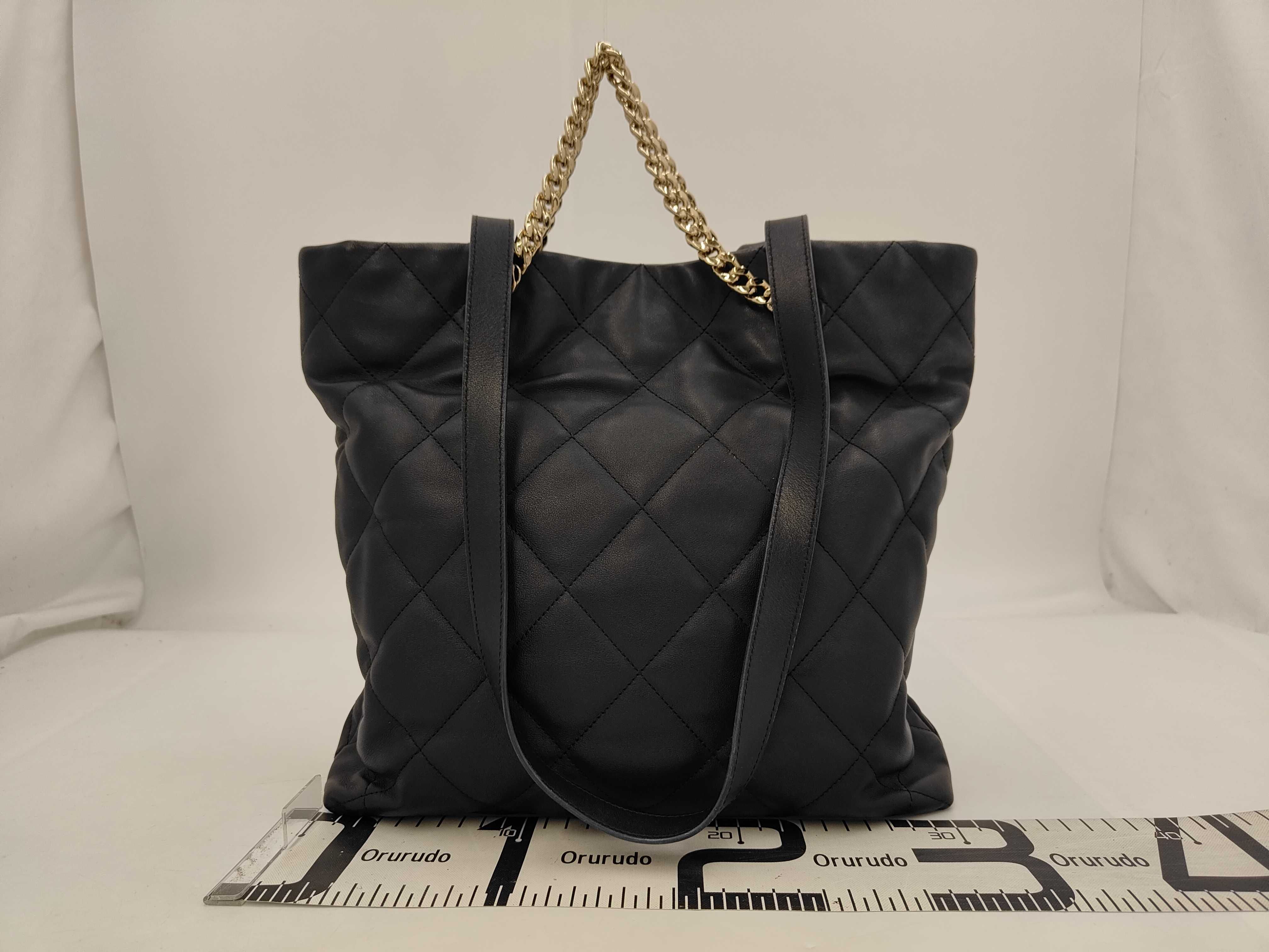 AS4359 Chain Tote Bag, Calfskin Shoulder Bag — view 2