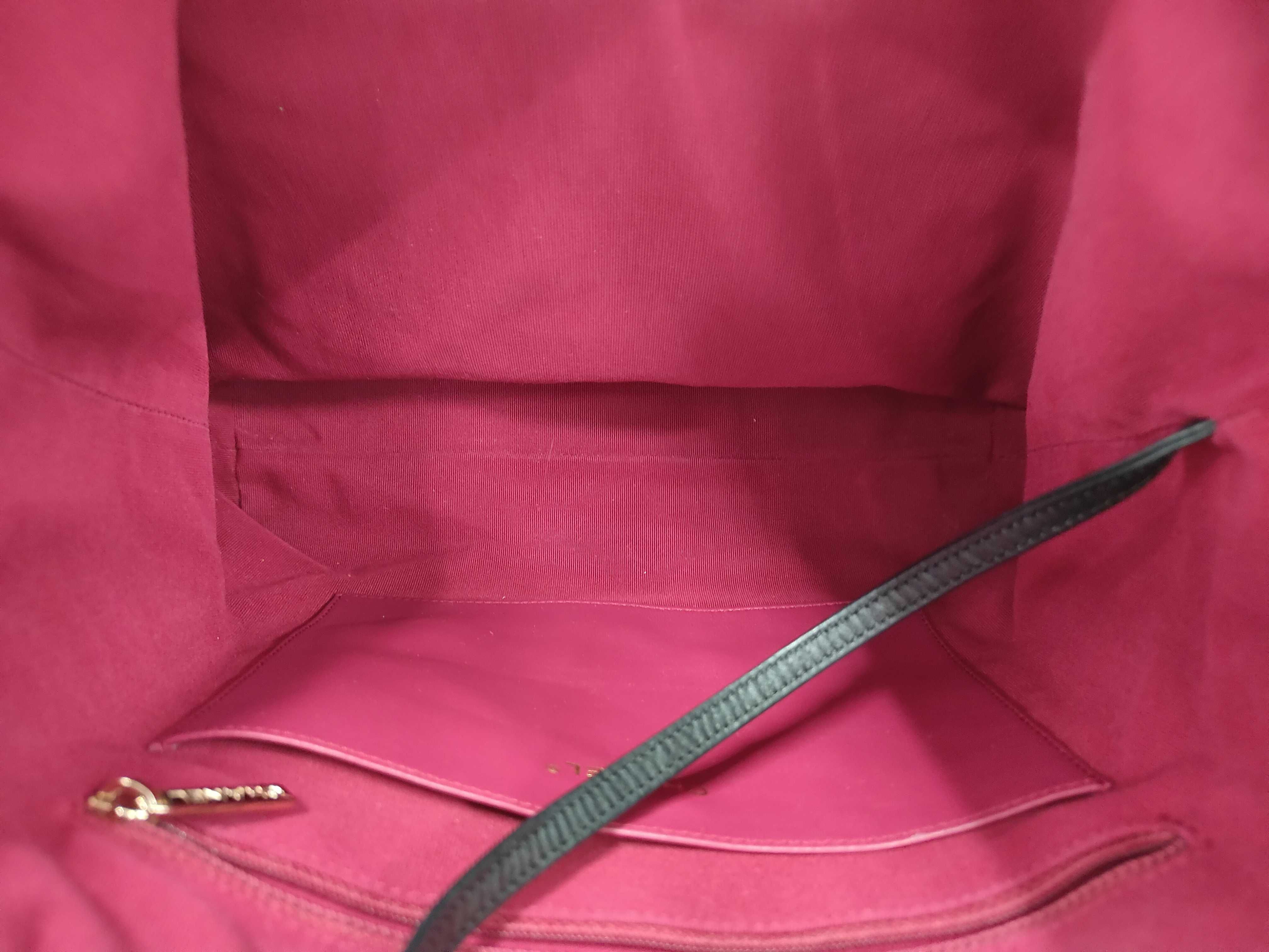 AS4359 Chain Tote Bag, Calfskin Shoulder Bag — view 10