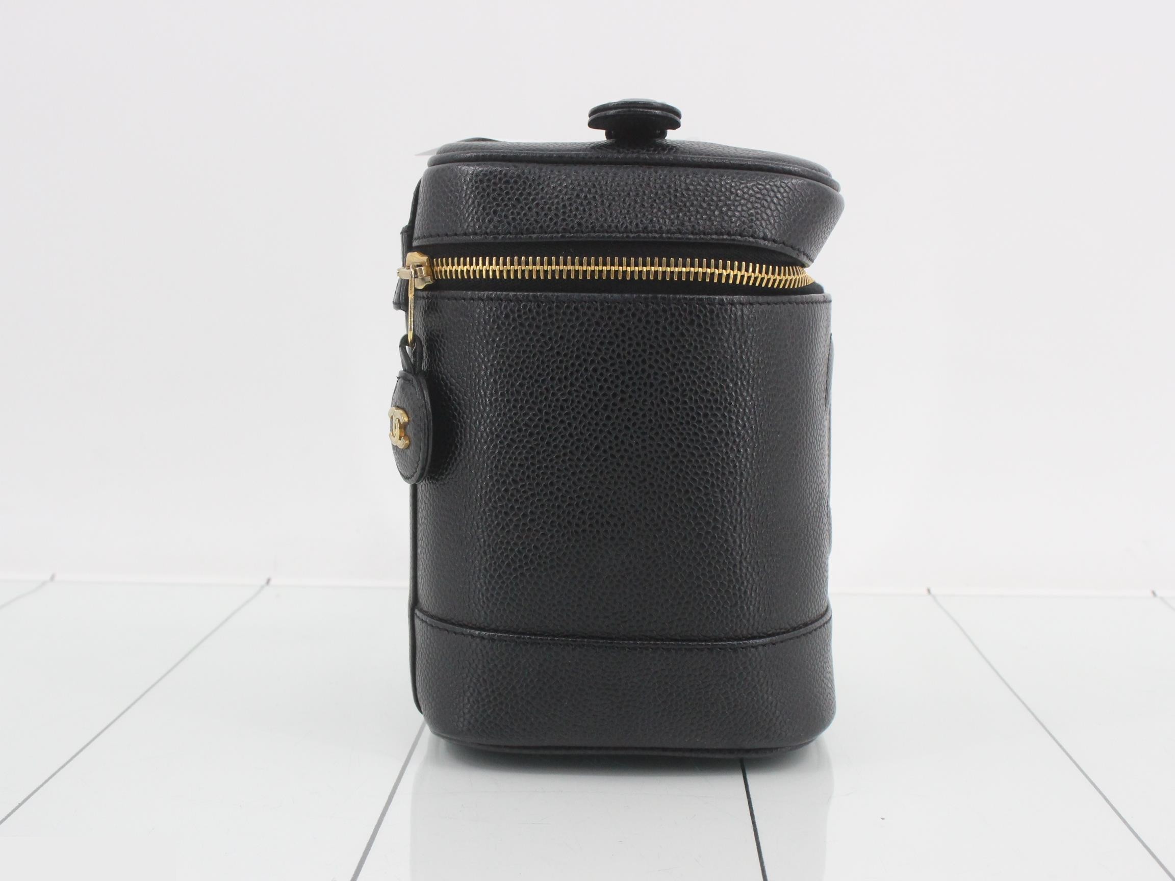 Caviar skin, Coco Mark vanity bag, sticker — view 4