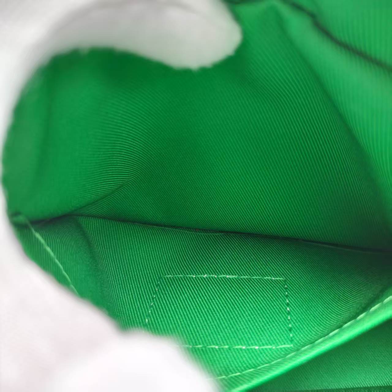 【*Shipped from: China*】LOUIS VUITTON Trunk PU Shoulder Bag — view 9