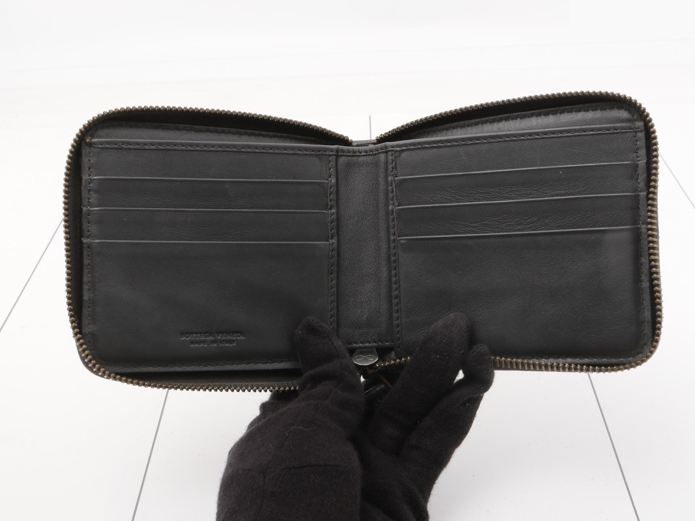 Intrecciato Leather Billfold/Round Zipper Wallet, Gray — view 4