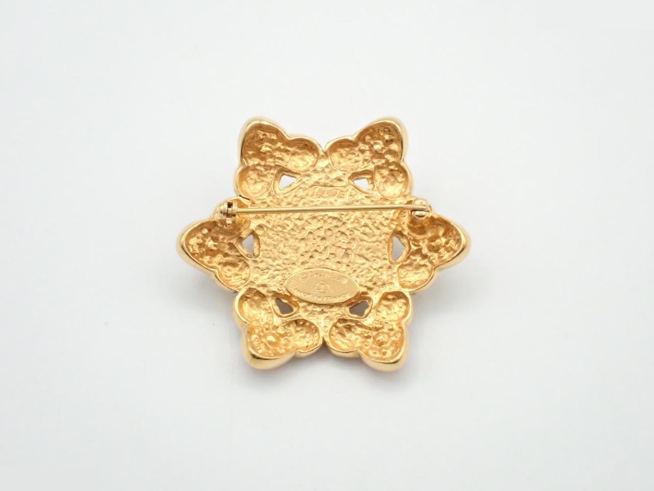 GP Brooch — view 2
