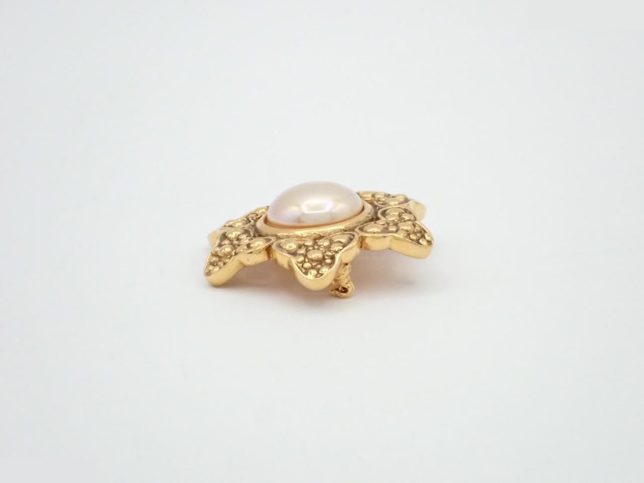 GP Brooch — view 3
