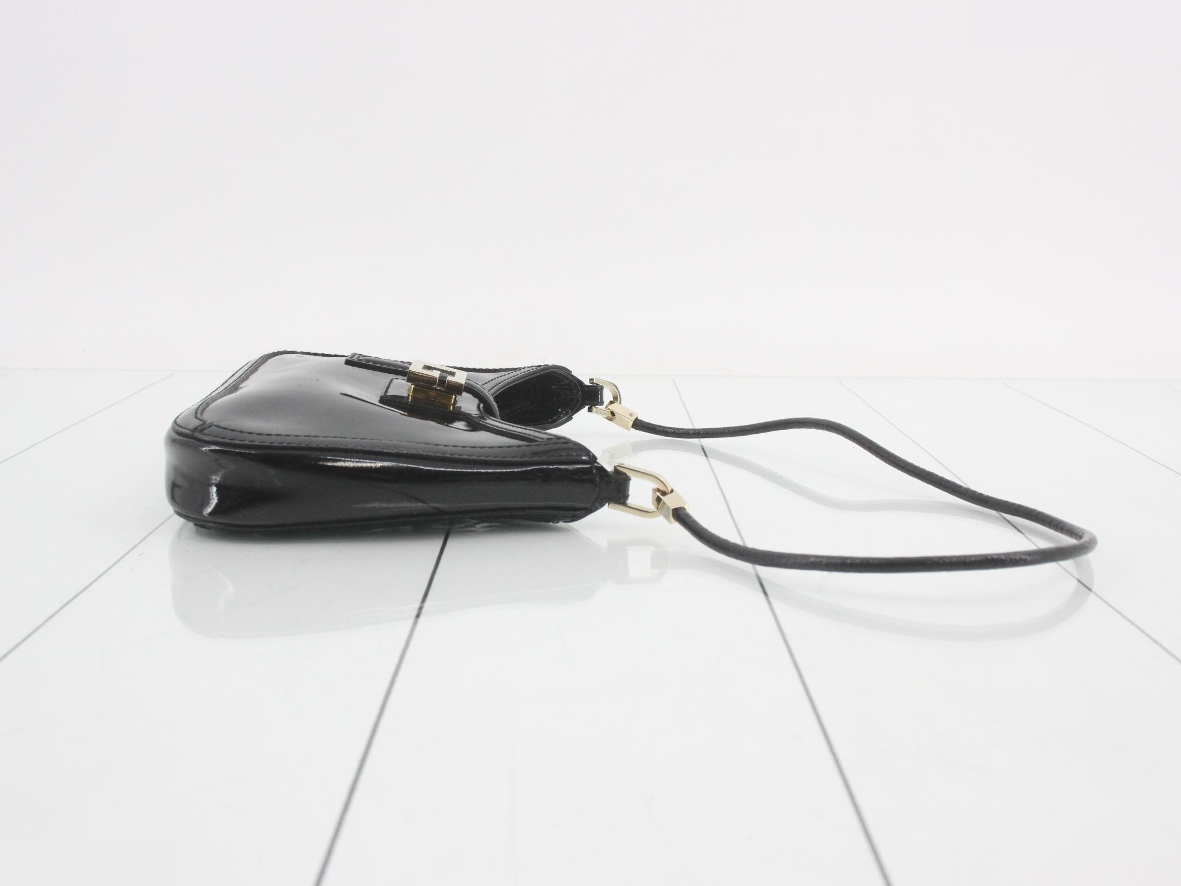 Gold hardware handbag — view 3
