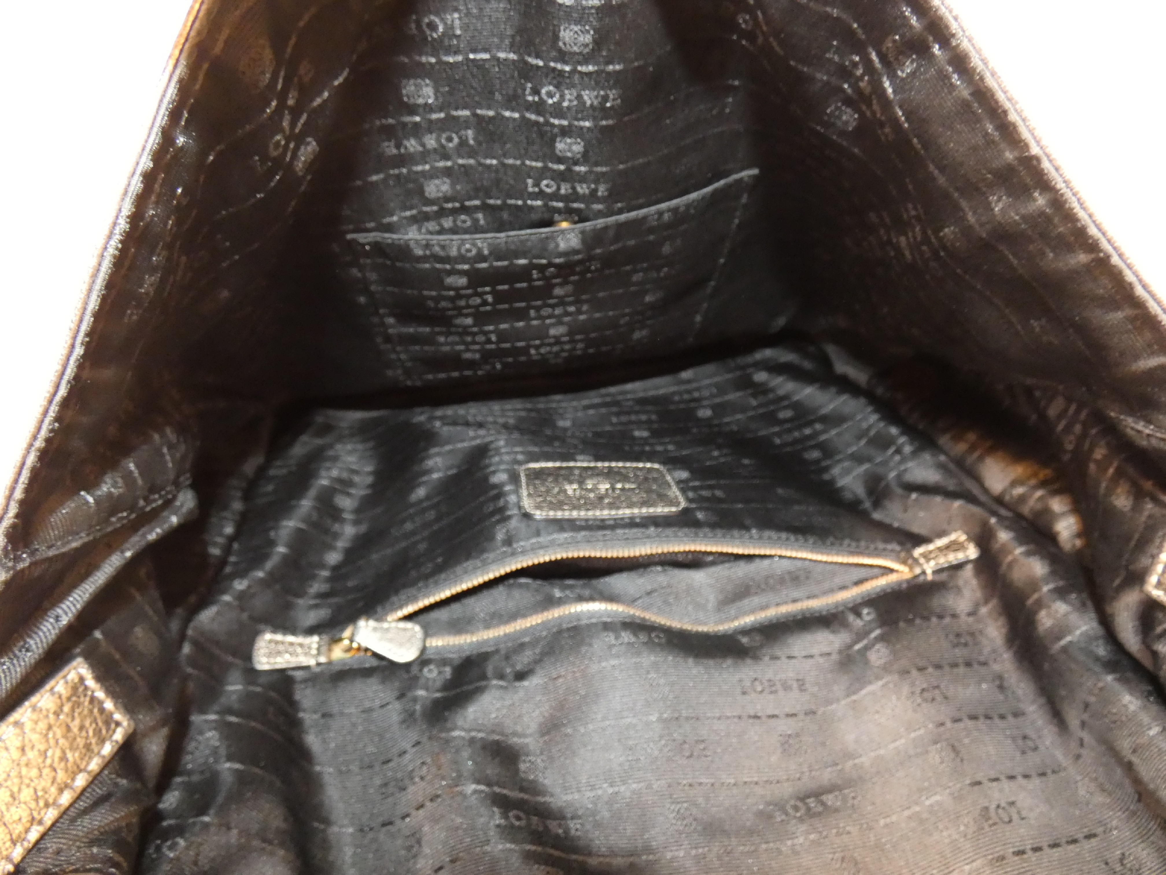 Anagram Chain Shoulder Bag — view 9