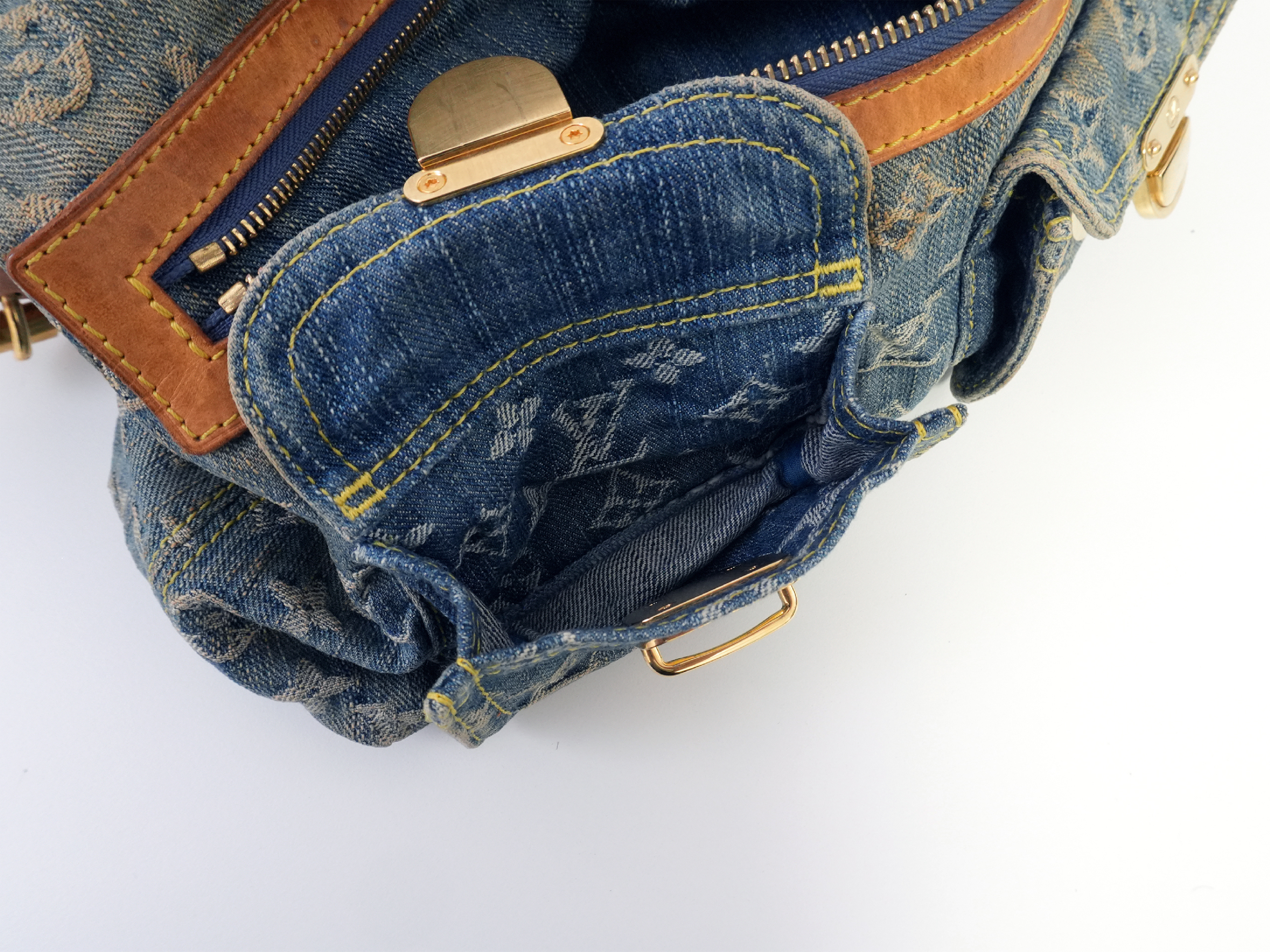 Monogram Denim Baggy PM M95049 Shoulder Bag — view 9