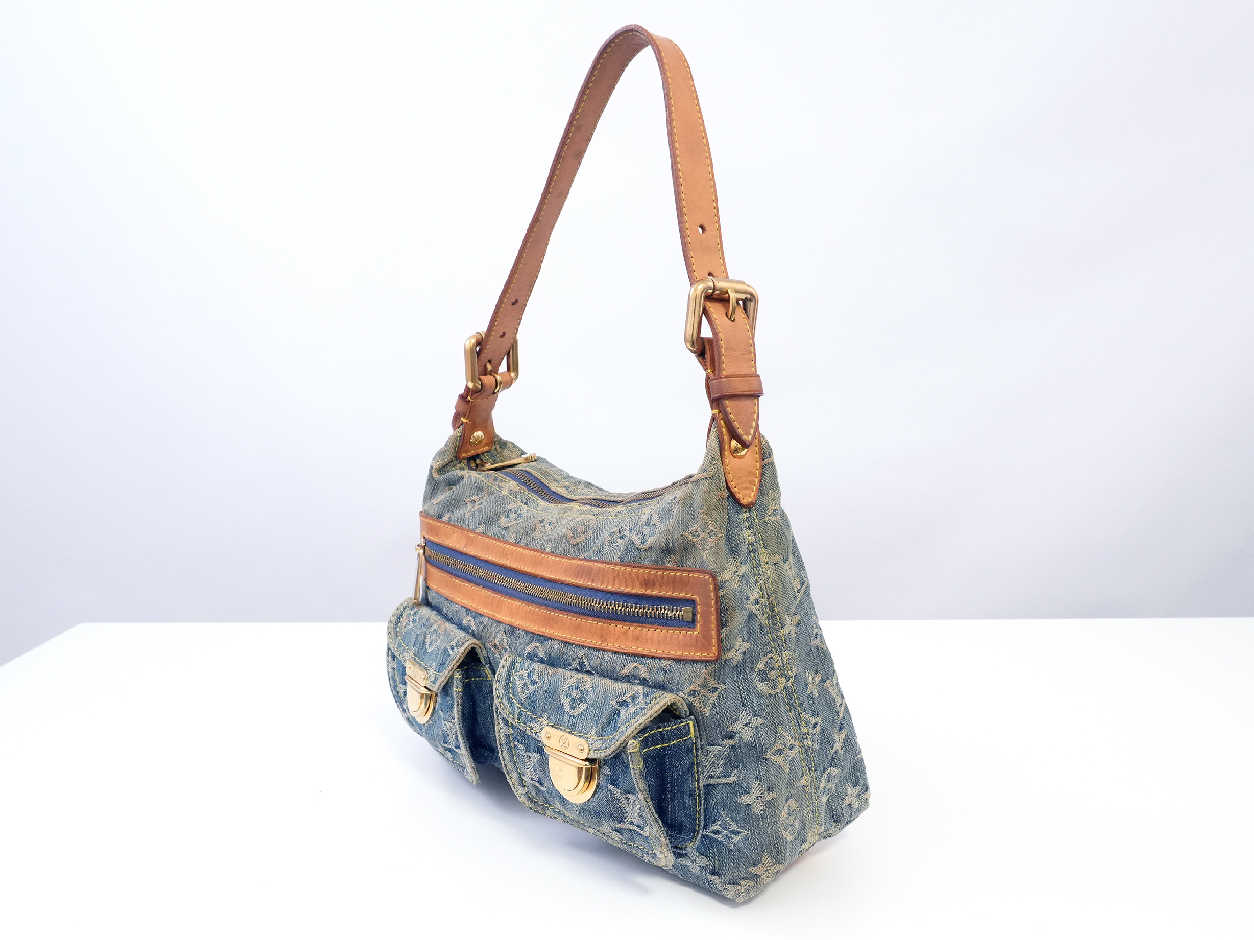 Monogram Denim Baggy PM M95049 Shoulder Bag — view 10