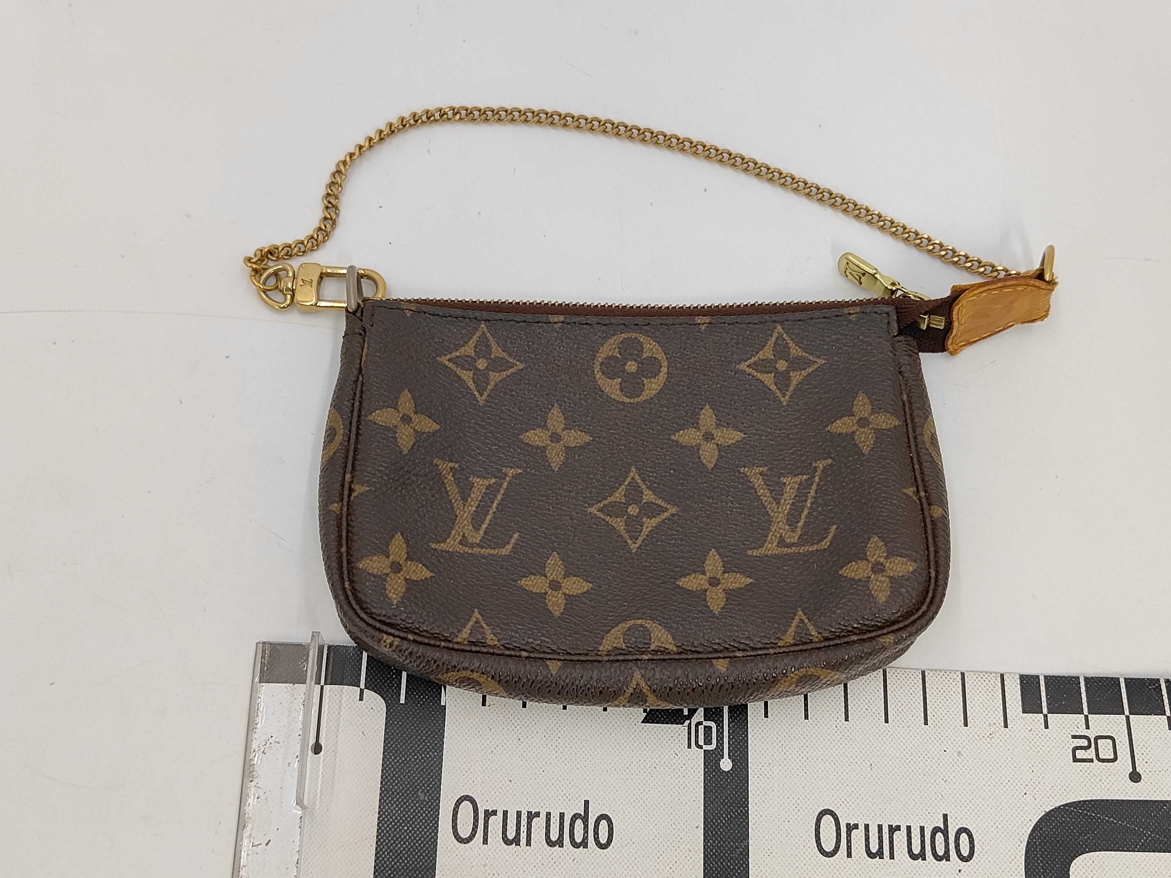 Monogram Louis Vuitton Monogram Mini Pochette Accessoires FL0045 Pouch — view 2