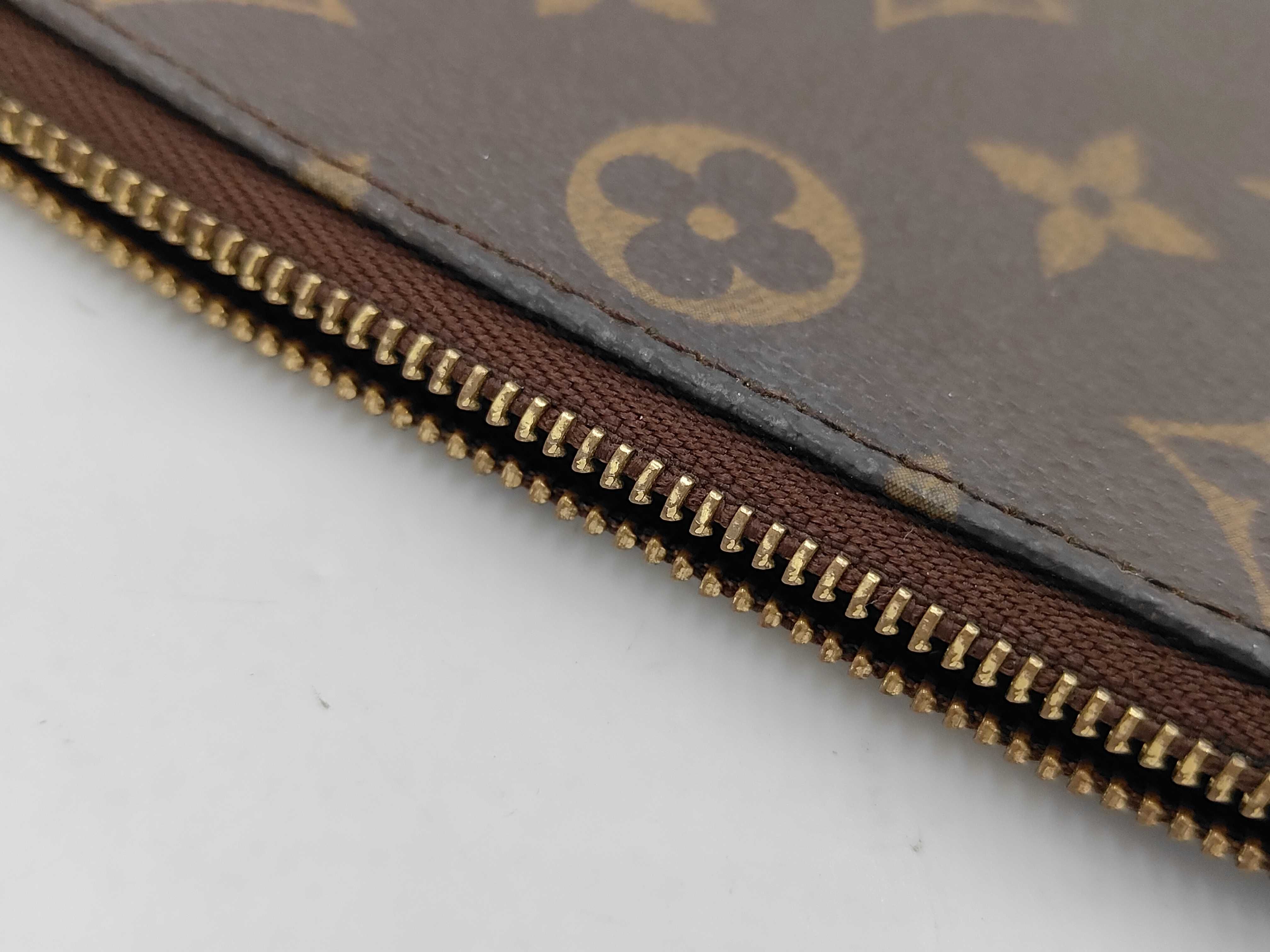Monogram Louis Vuitton Monogram Mini Pochette Accessoires FL0045 Pouch — view 9