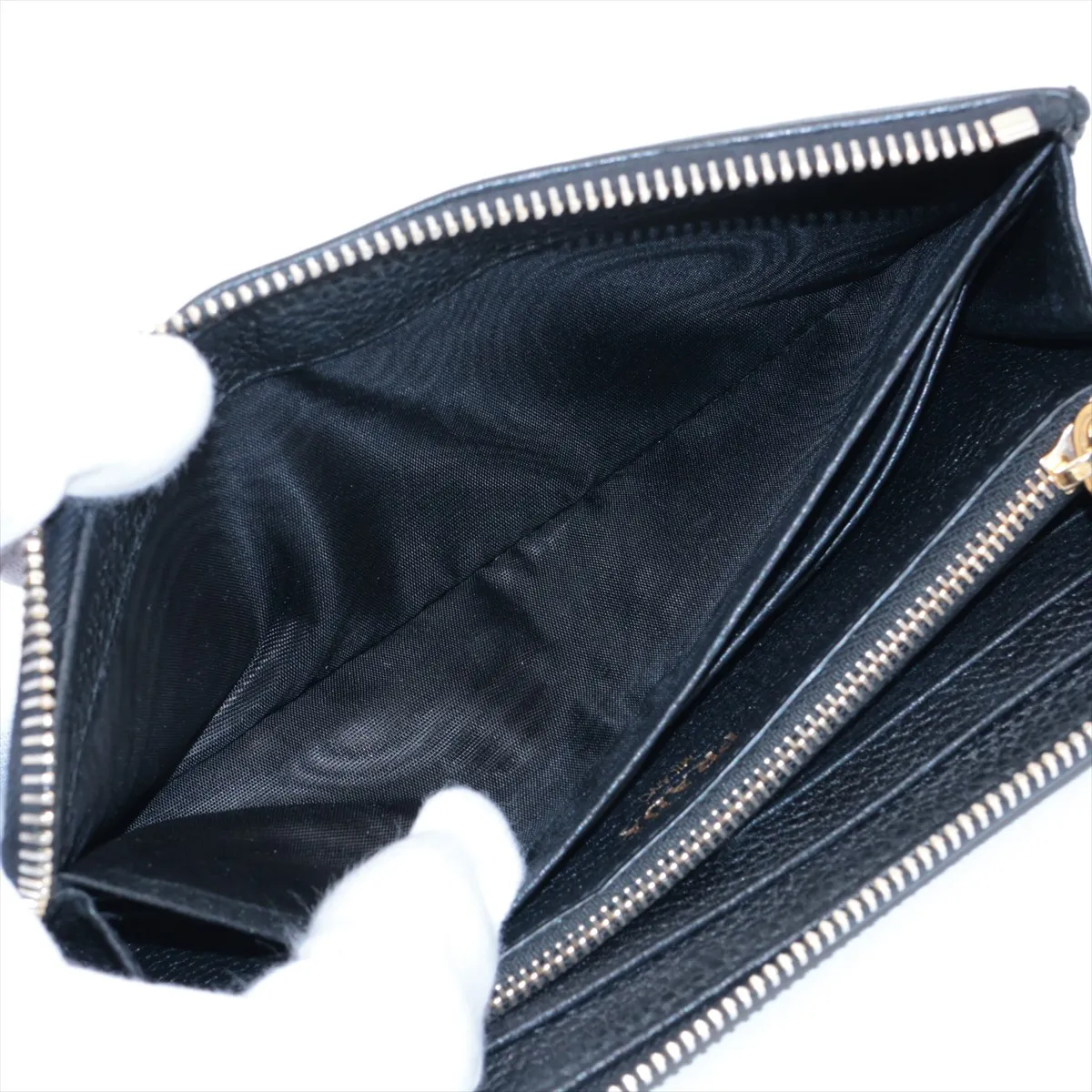 Vitello Grain 1ML183 Leather Round Zip Wallet Black — view 4