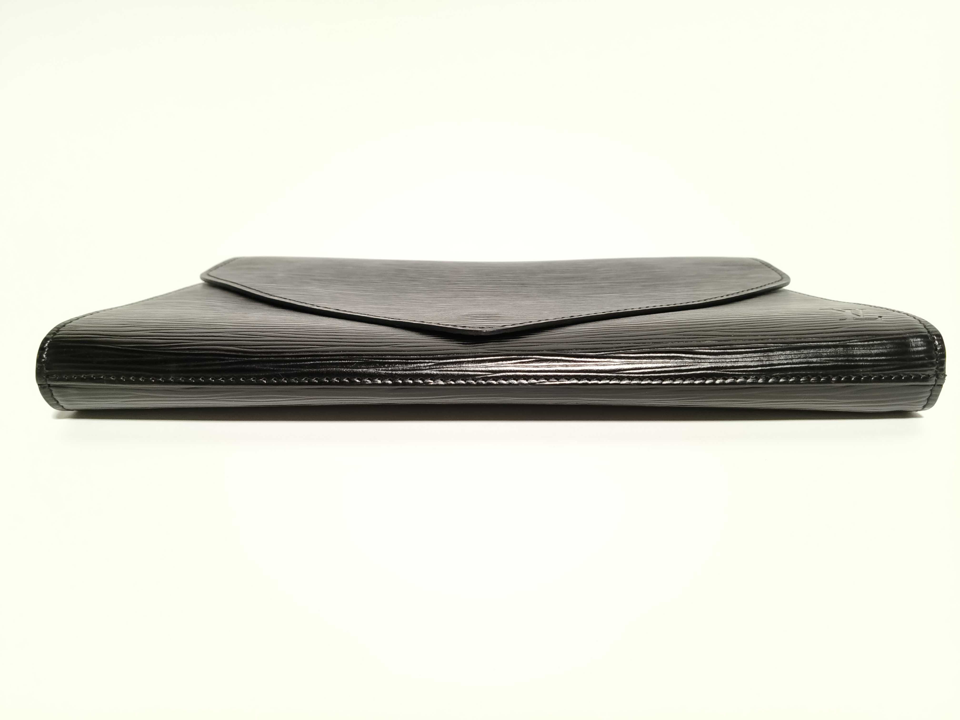 Epi Louis Vuitton LV Art Deco Epi Noir Second Bag — view 4
