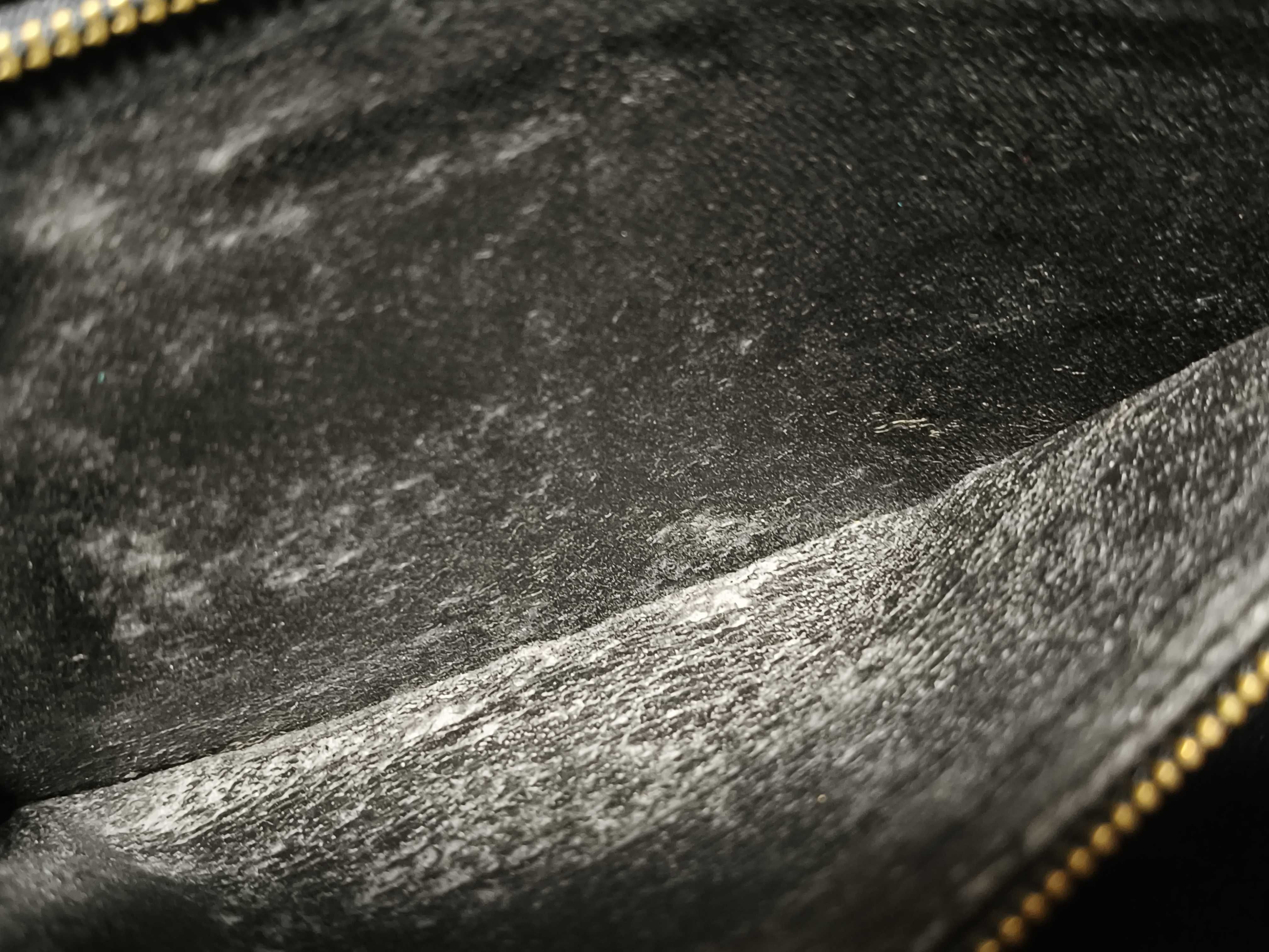 Epi Louis Vuitton LV Art Deco Epi Noir Second Bag — view 8