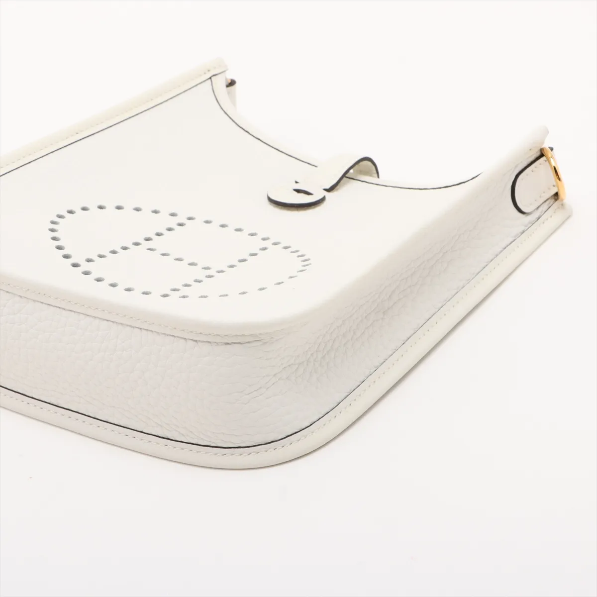 Evelyne 16 TPM Amazon Taurillon Clemence New White Gold Hardware B: 2023 — view 3