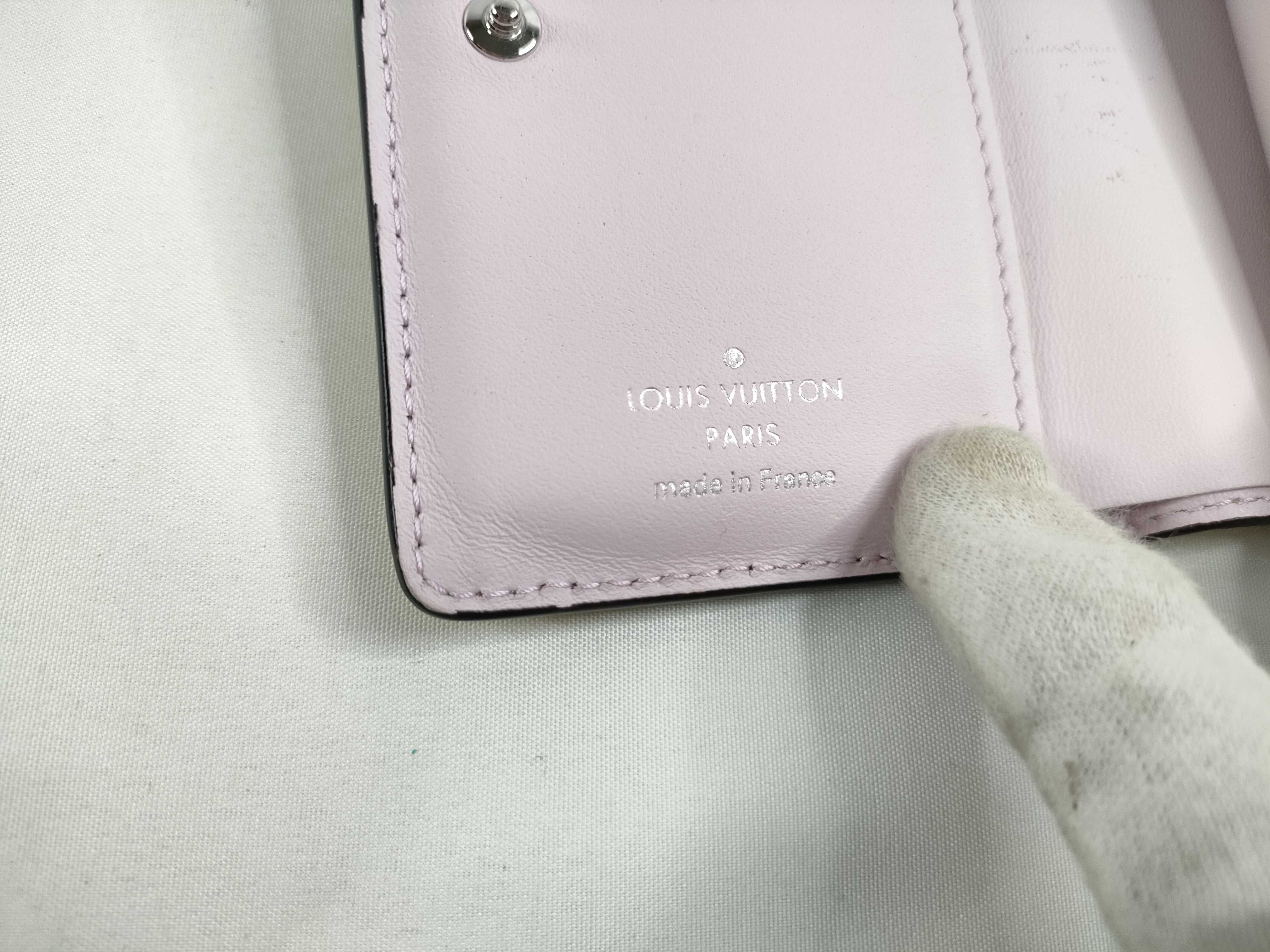 Mahina Louis Vuitton Mahina Claire Jaune M82502 Wallet — view 9