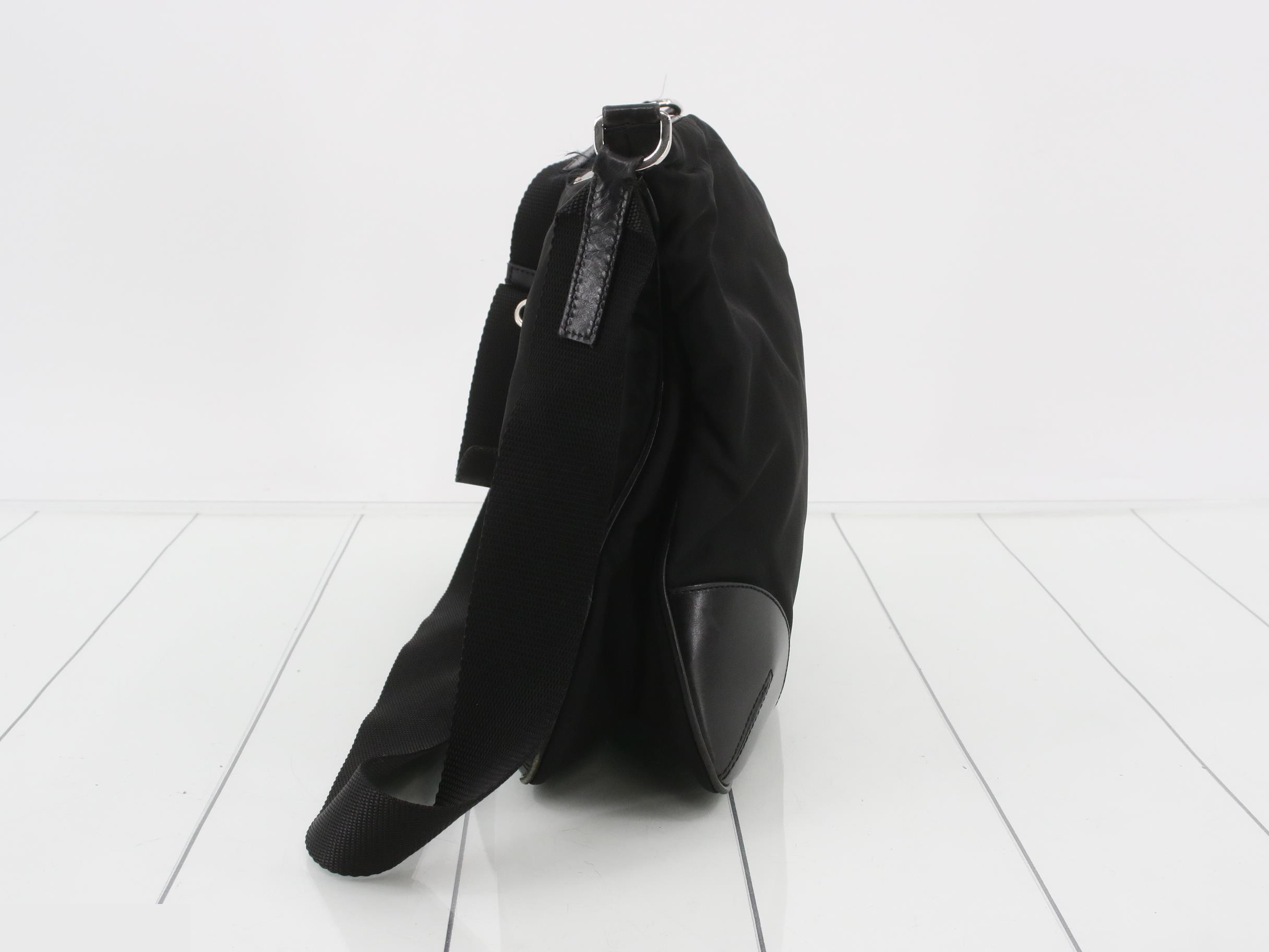 Nylon shoulder bag — view 3