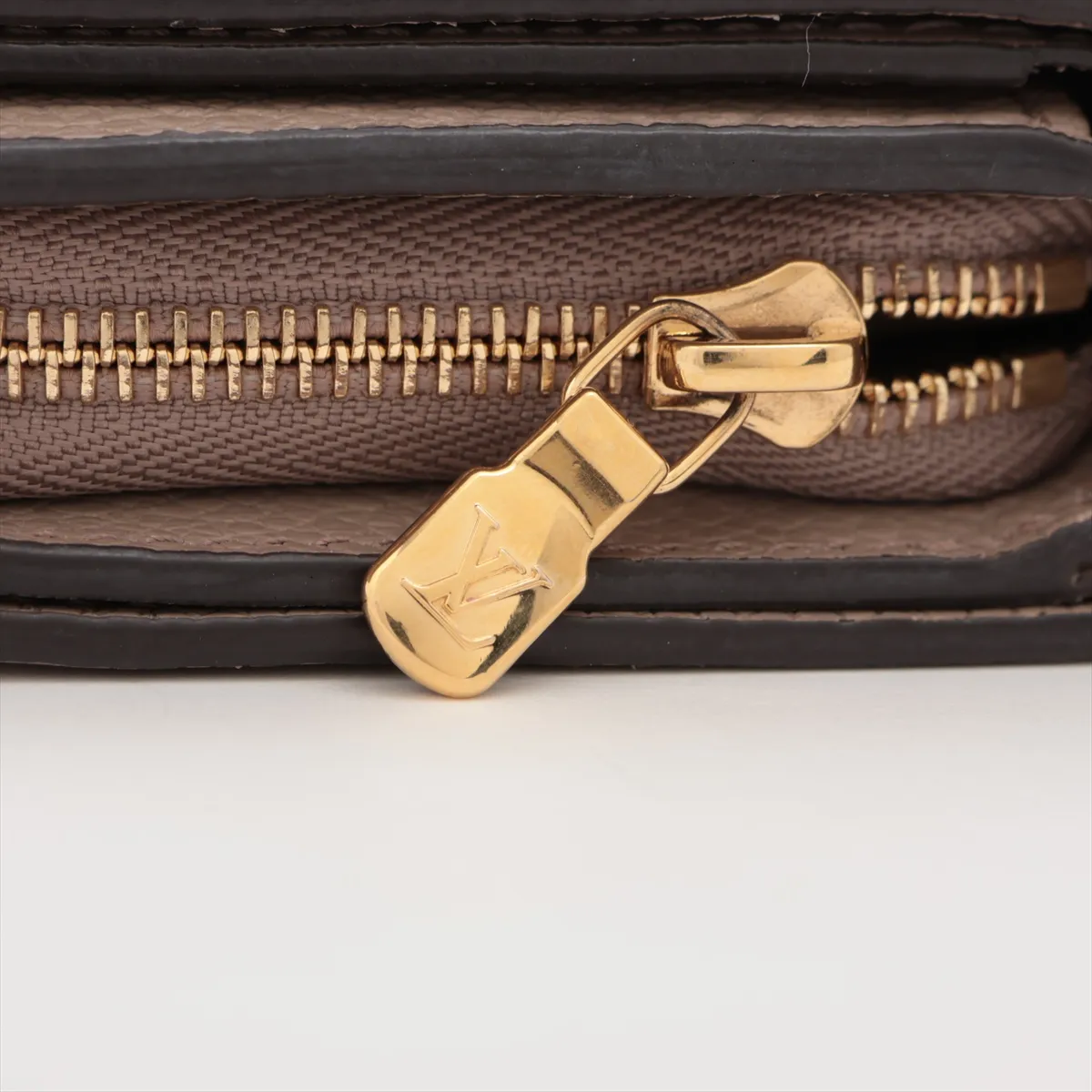 Bicolor Monogram Empreinte Portefeuille Claire M82370 Tourtrell Compact Wallet (RFID detected) — view 9