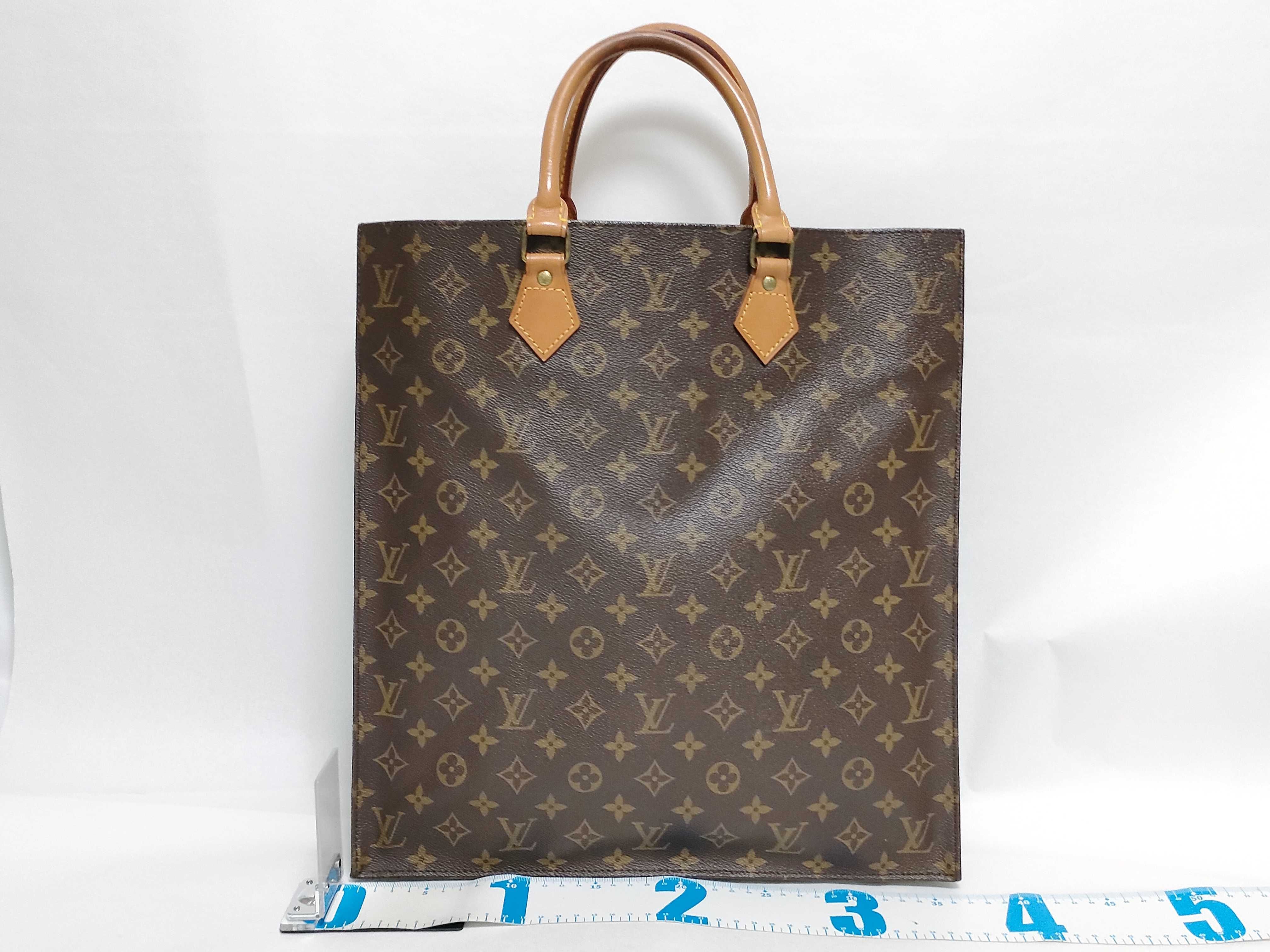 Monogram LV Monogram Sac Plat Tote Bag — view 2