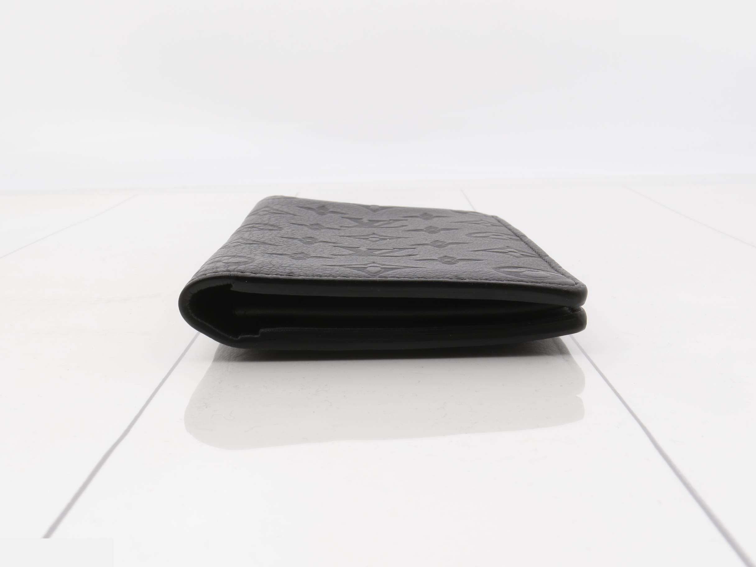 Monogram Shadow Portefeuille Brazza — view 3