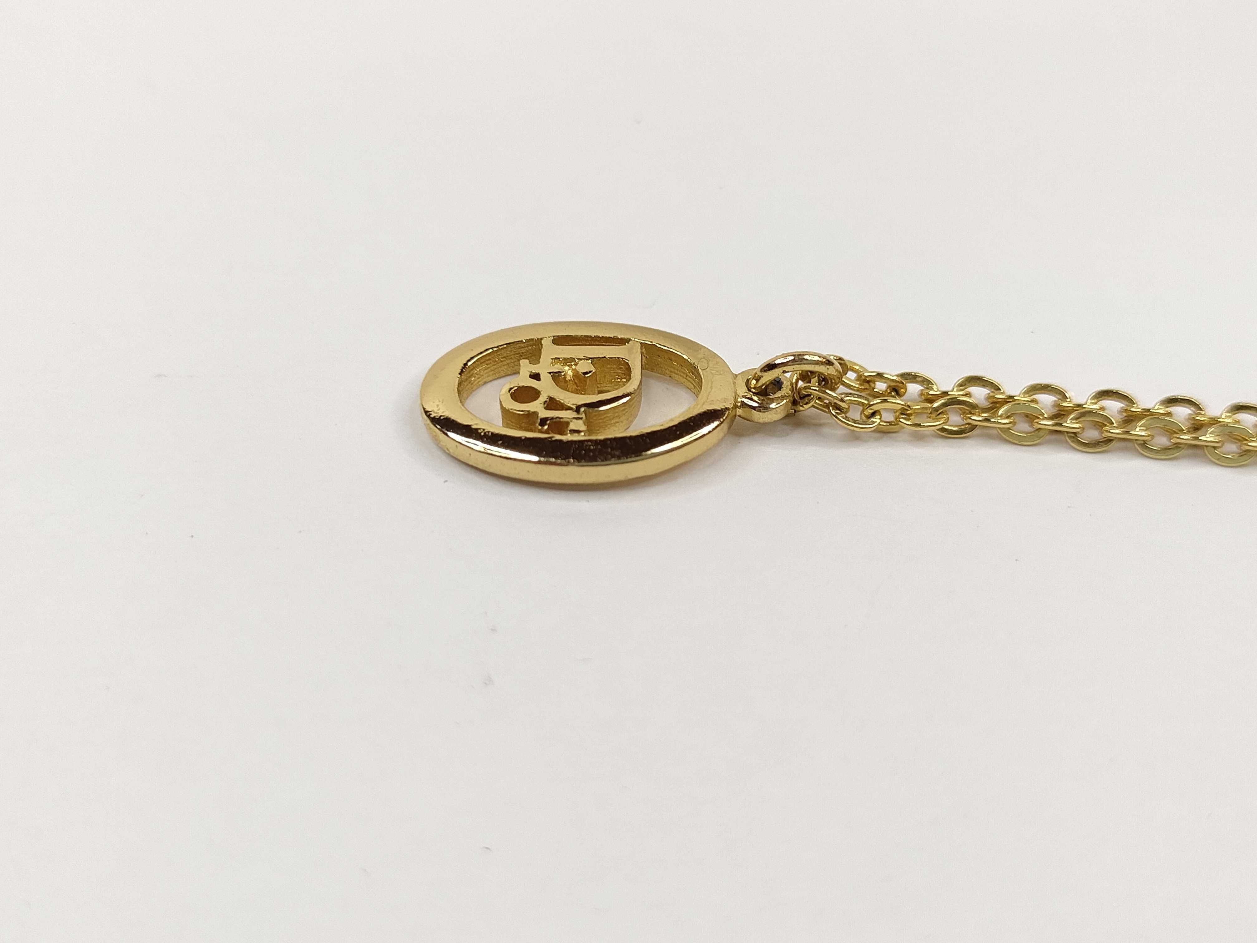 necklace — view 2