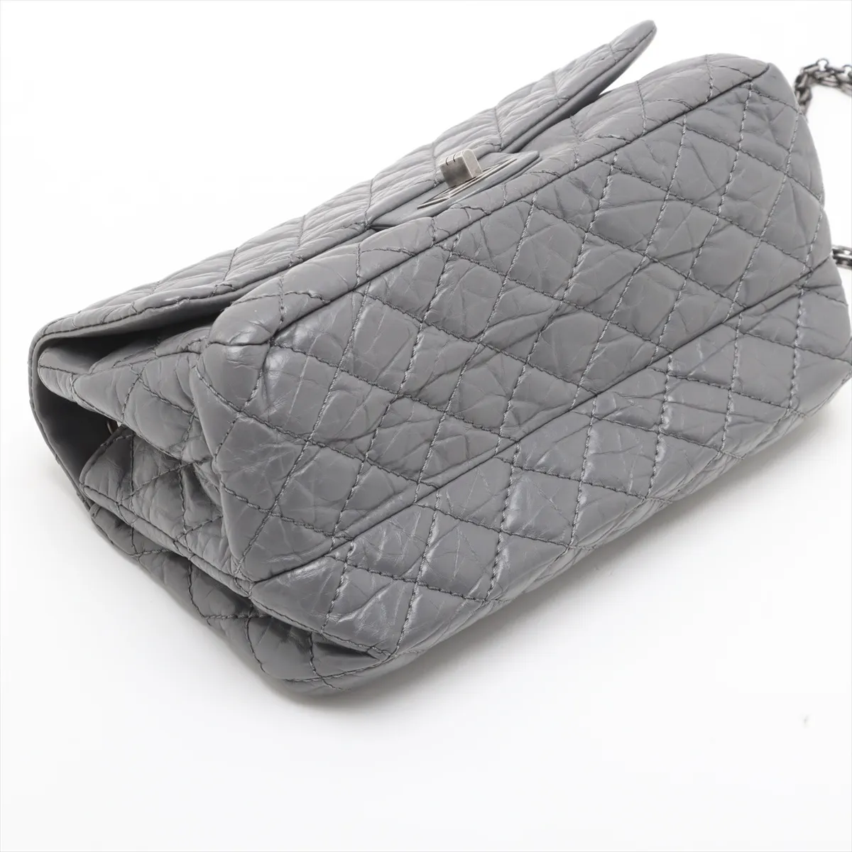 Matelassé 2.55 Vintage Calf Single Flap Double Chain Bag, Gray with Gunmetal Hardware, 12398262, Serial Number 12 — view 4