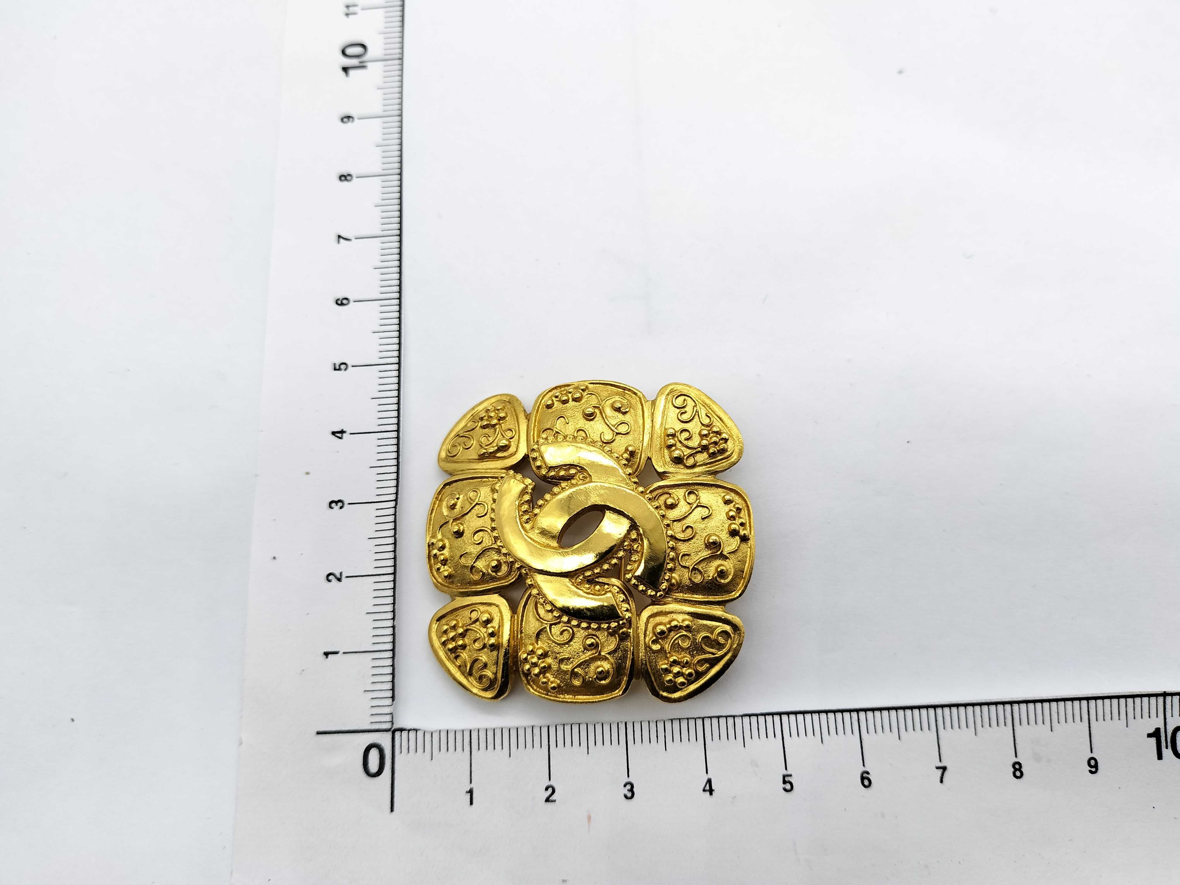 Brooch / Coco Mark / 96A Brooch — view 6