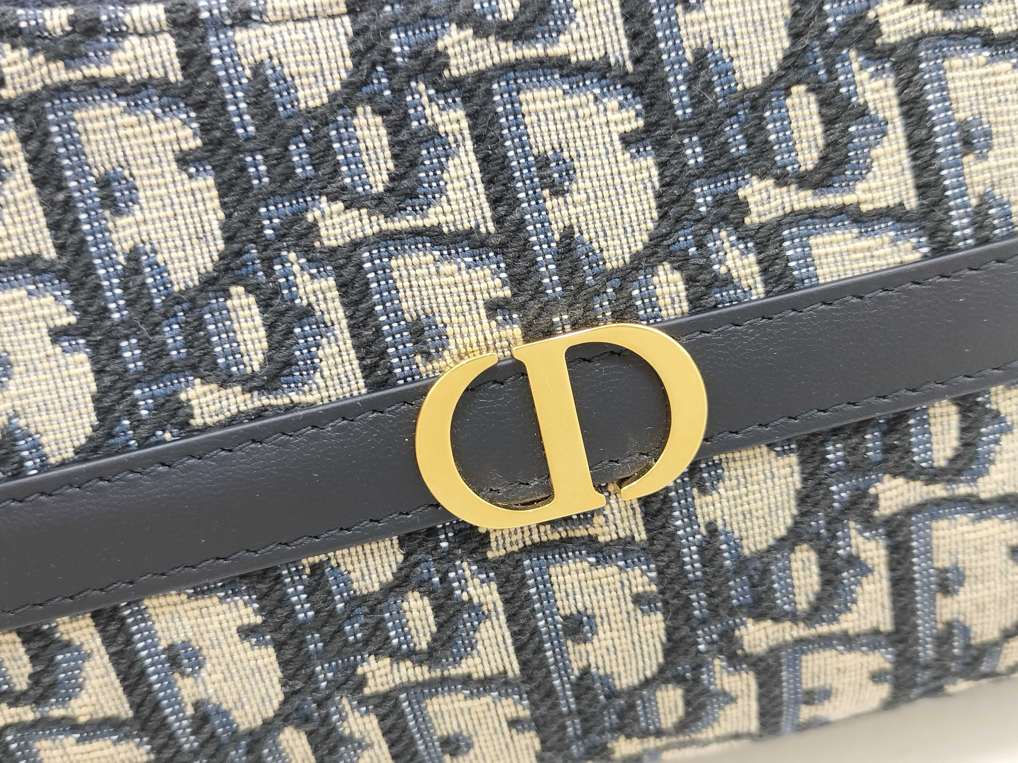 Trotter Christian Oblique One Shoulder Pouch — view 11