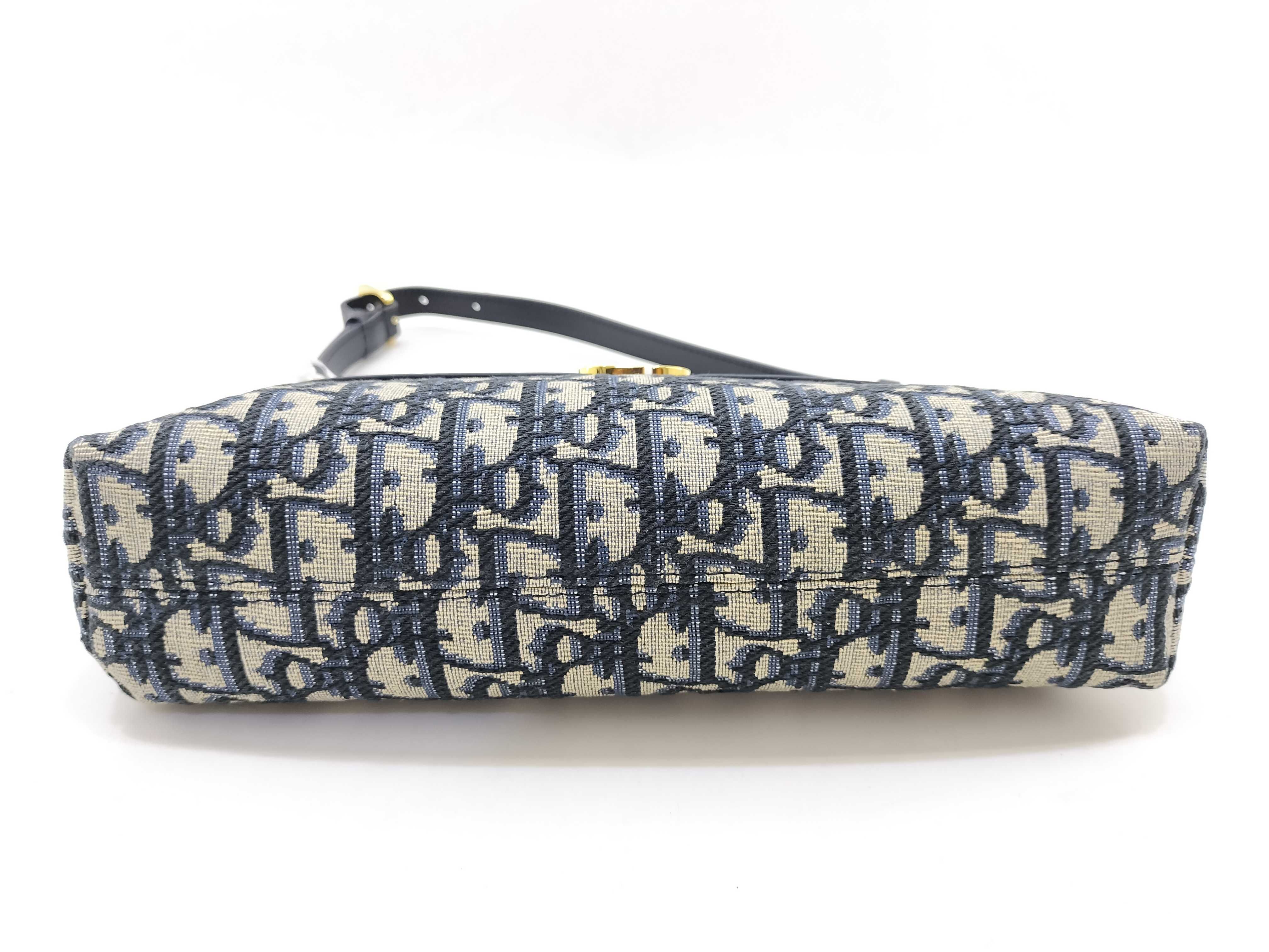 Trotter Christian Oblique One Shoulder Pouch — view 3
