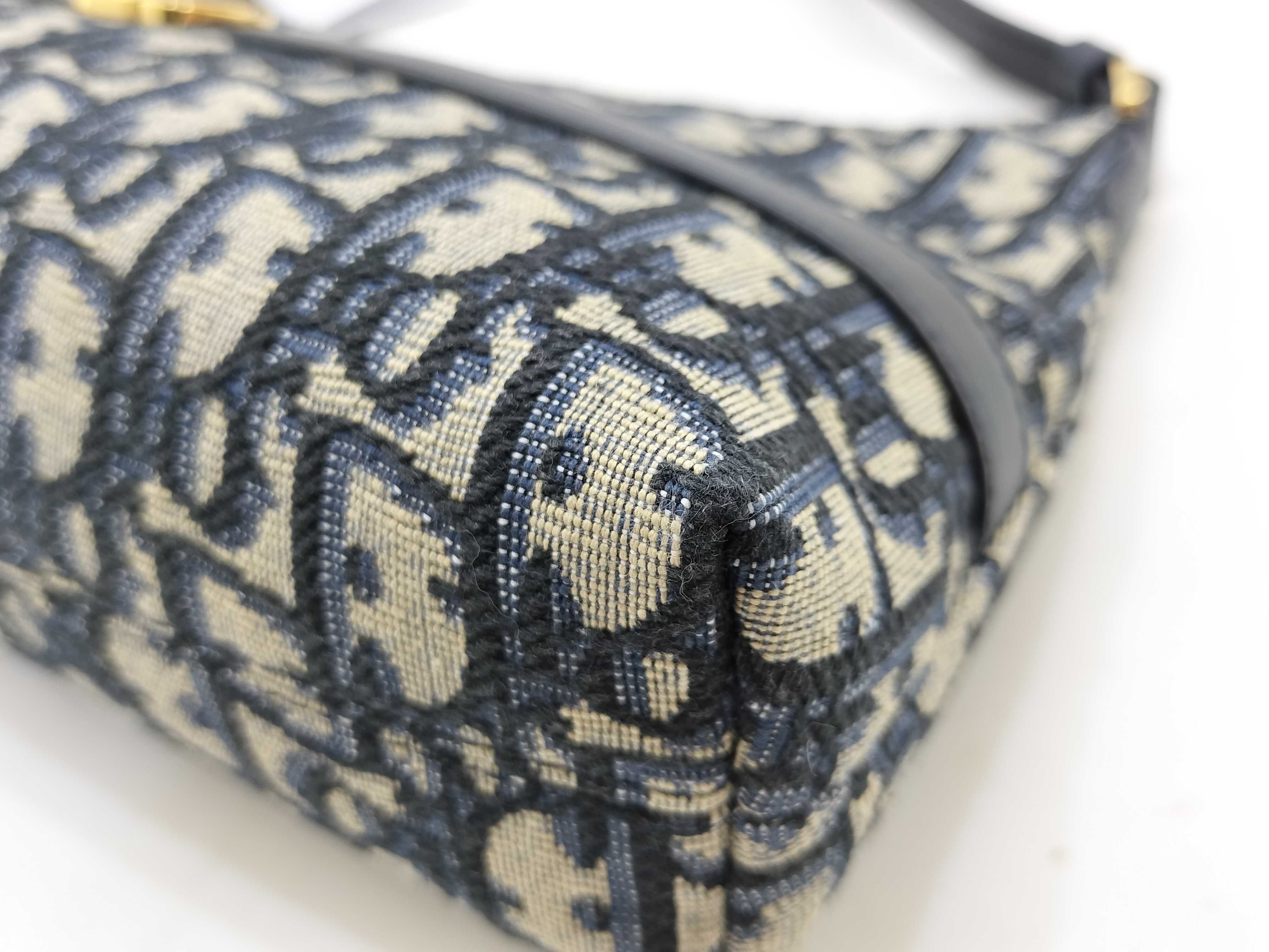 Trotter Christian Oblique One Shoulder Pouch — view 5