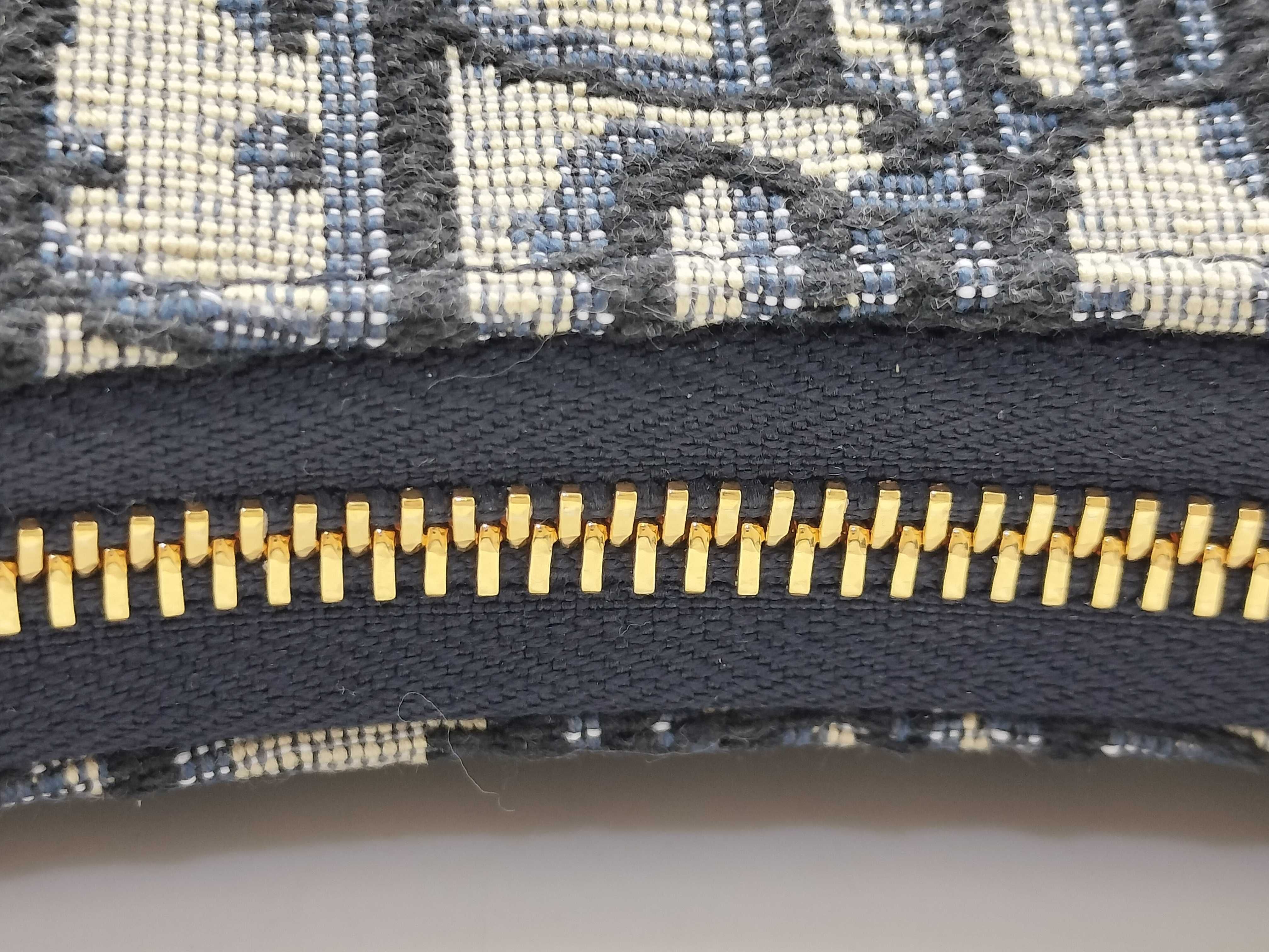 Trotter Christian Oblique One Shoulder Pouch — view 9
