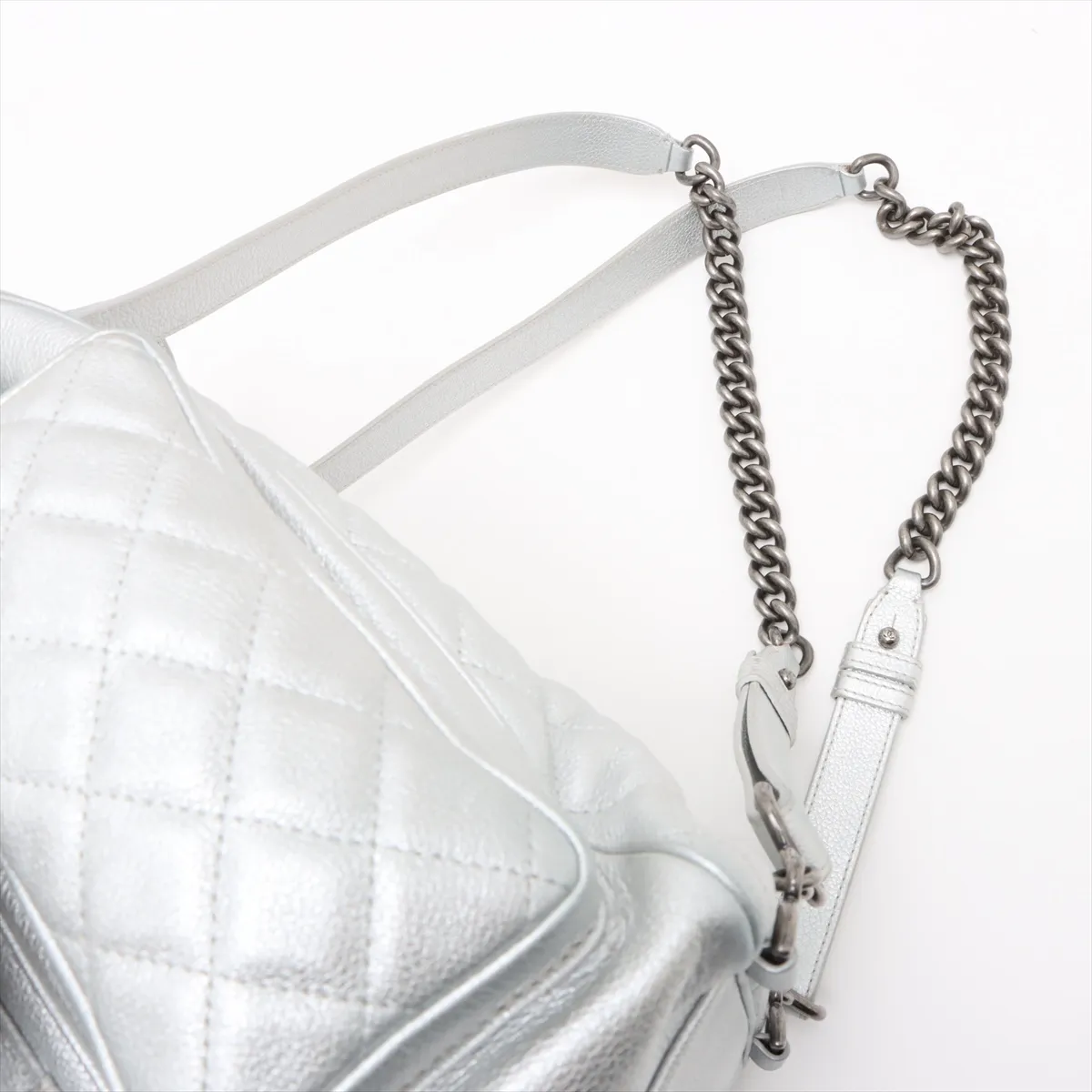 Matelasse Leather Chain Backpack Silver Gunmetal Metal Fittings 22288328 22nd Series — view 6