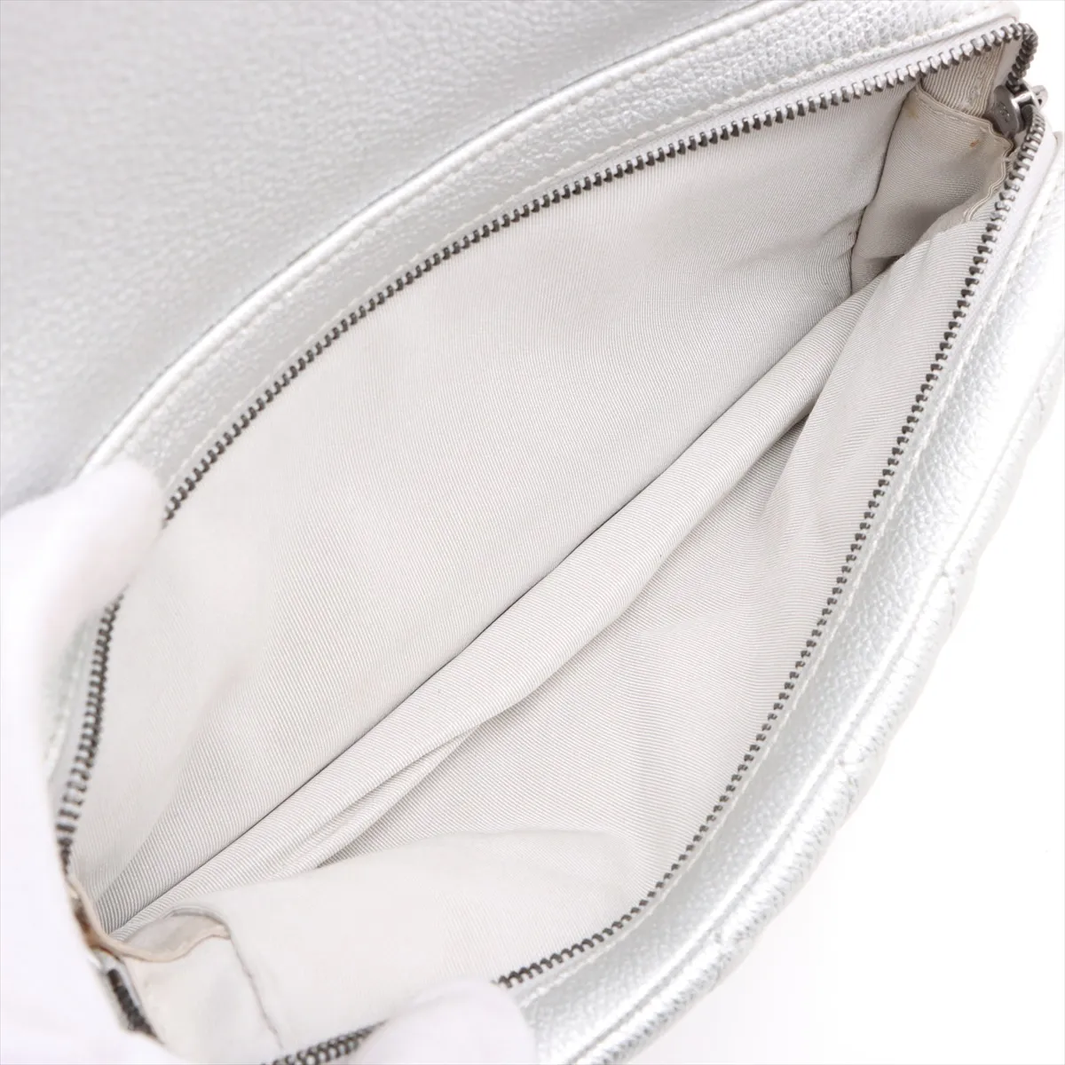 Matelasse Leather Chain Backpack Silver Gunmetal Metal Fittings 22288328 22nd Series — view 9