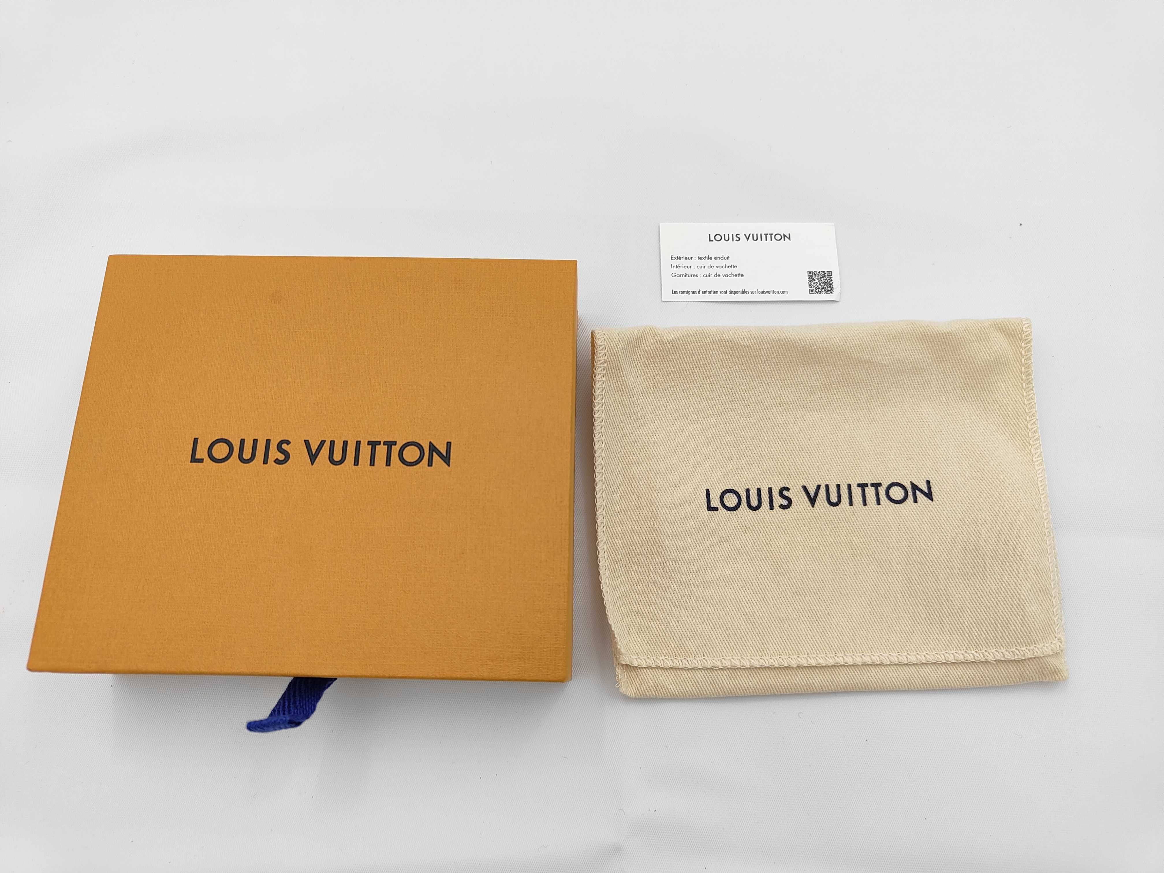 Monogram Portefeuille Lisa Wallet — view 8