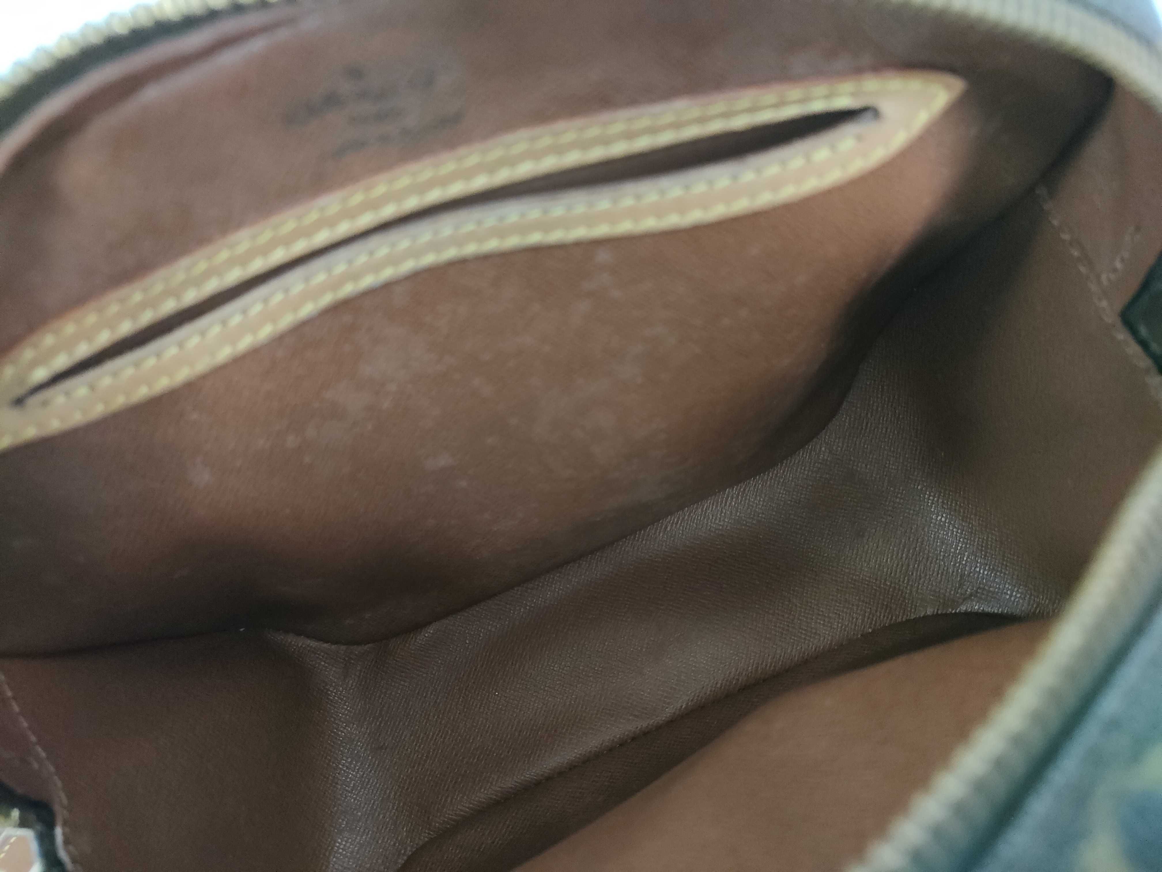 Monogram Louis Vuitton Monogram M51221 Blois Shoulder Bag (VO8163) Shoulder Bag — view 9