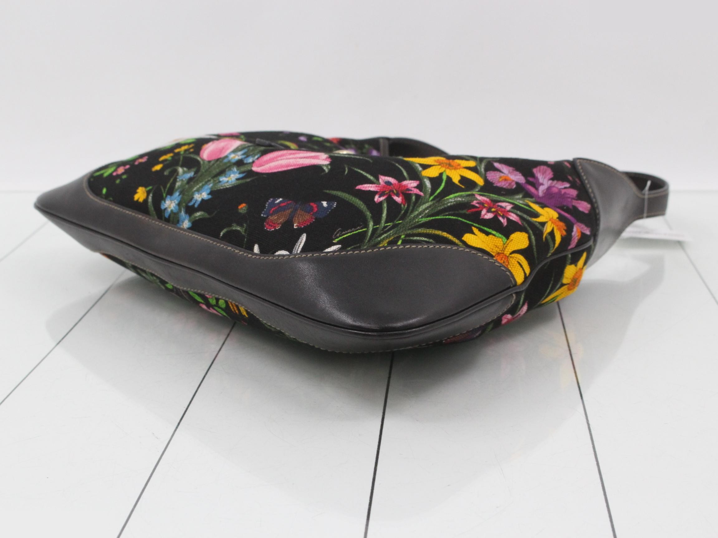 One-shoulder bag — view 6