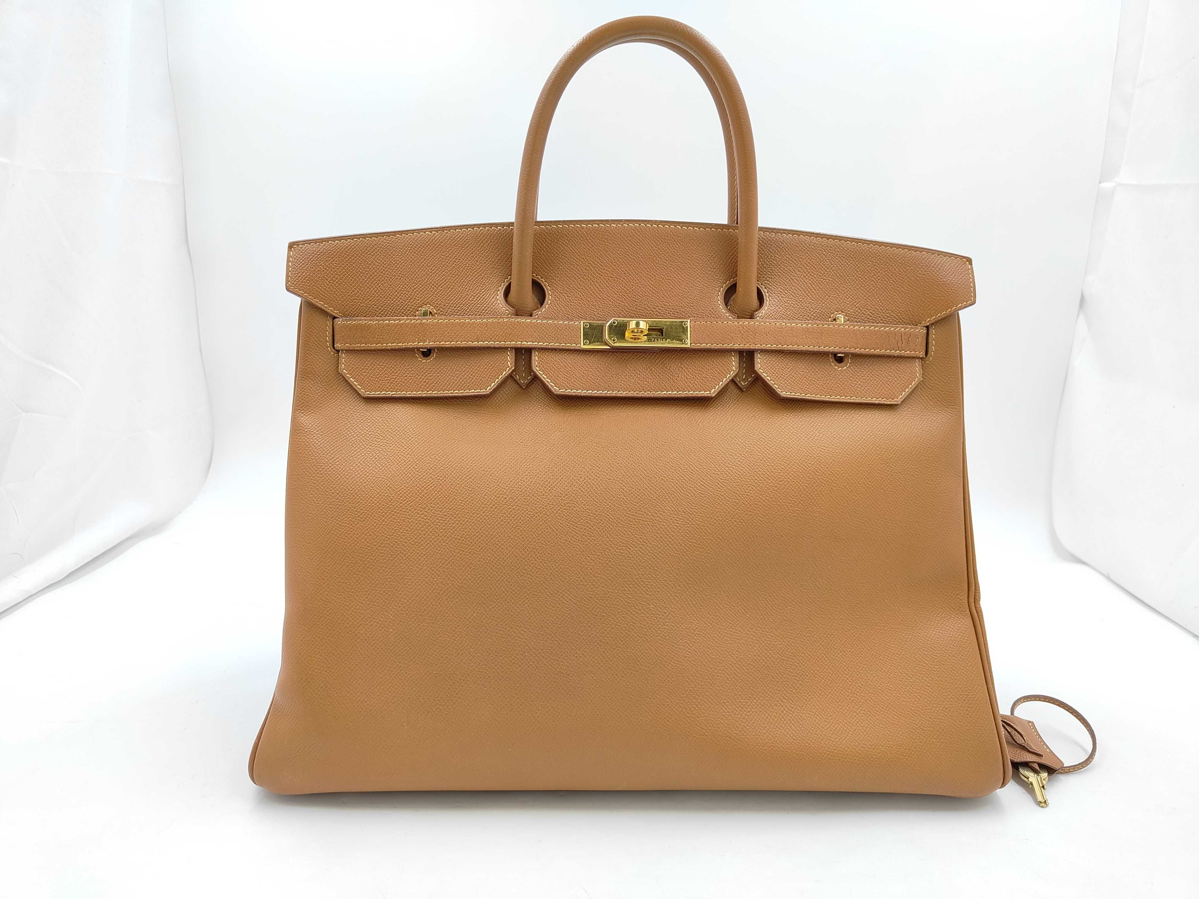 Birkin 40 Courchevel Leather Gold with Gold Hardware ( Z) Handbag