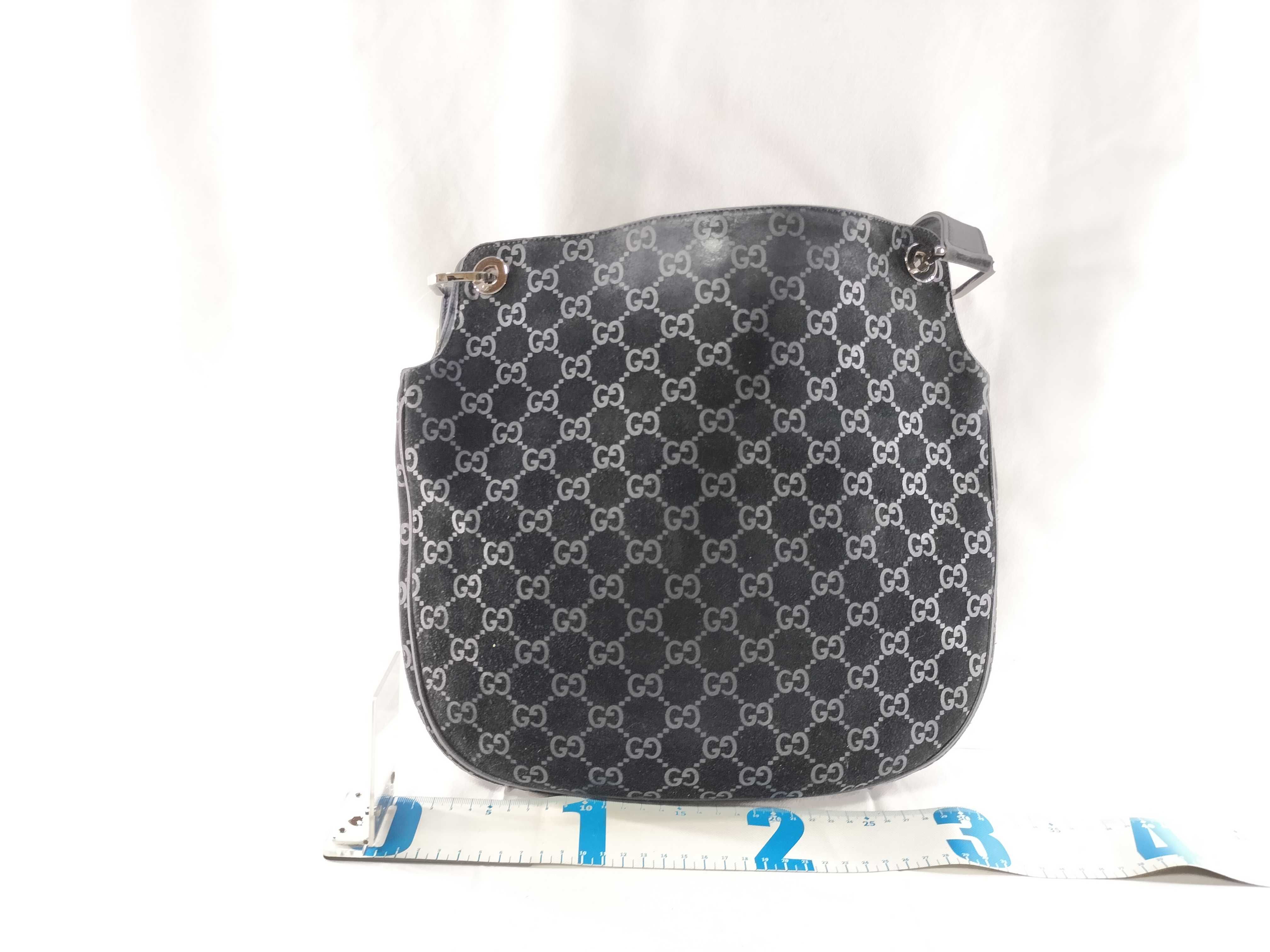GG Canvas 001.3307 Shoulder Bag — view 2