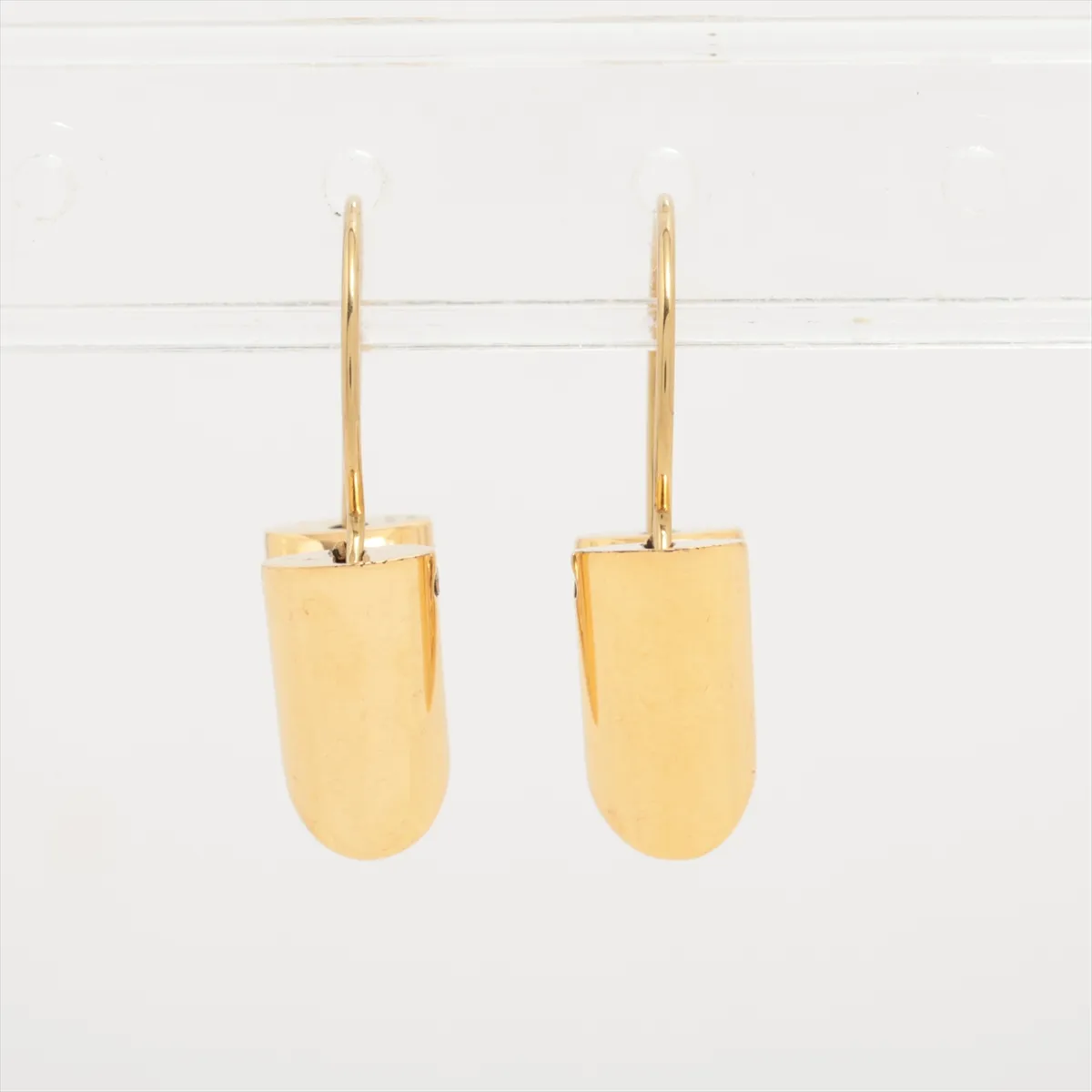 M61088 Essential V LE0231 Earrings (Pair) GP Gold - — view 2