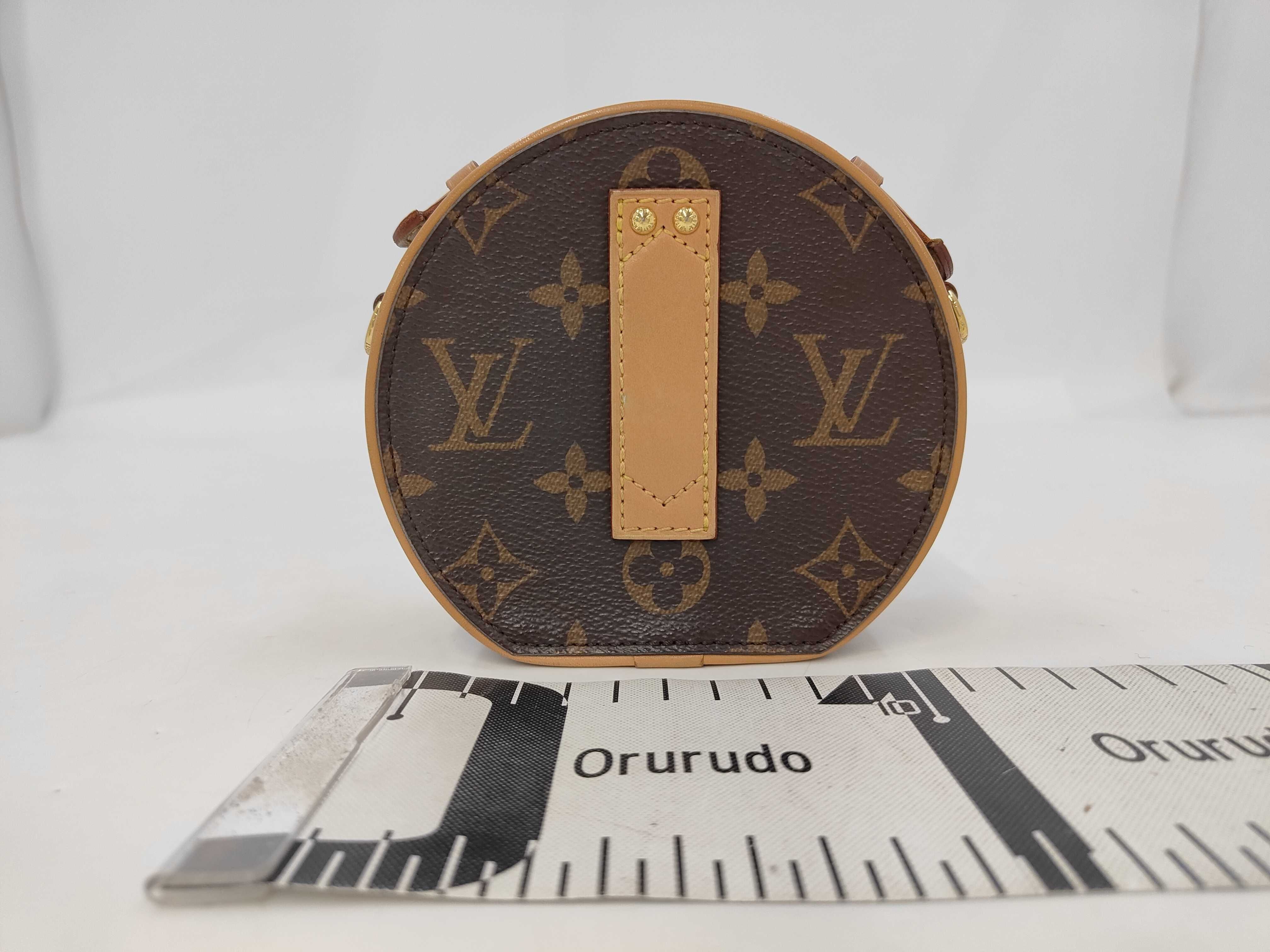 LV M44699 Shoulder Bag — view 2