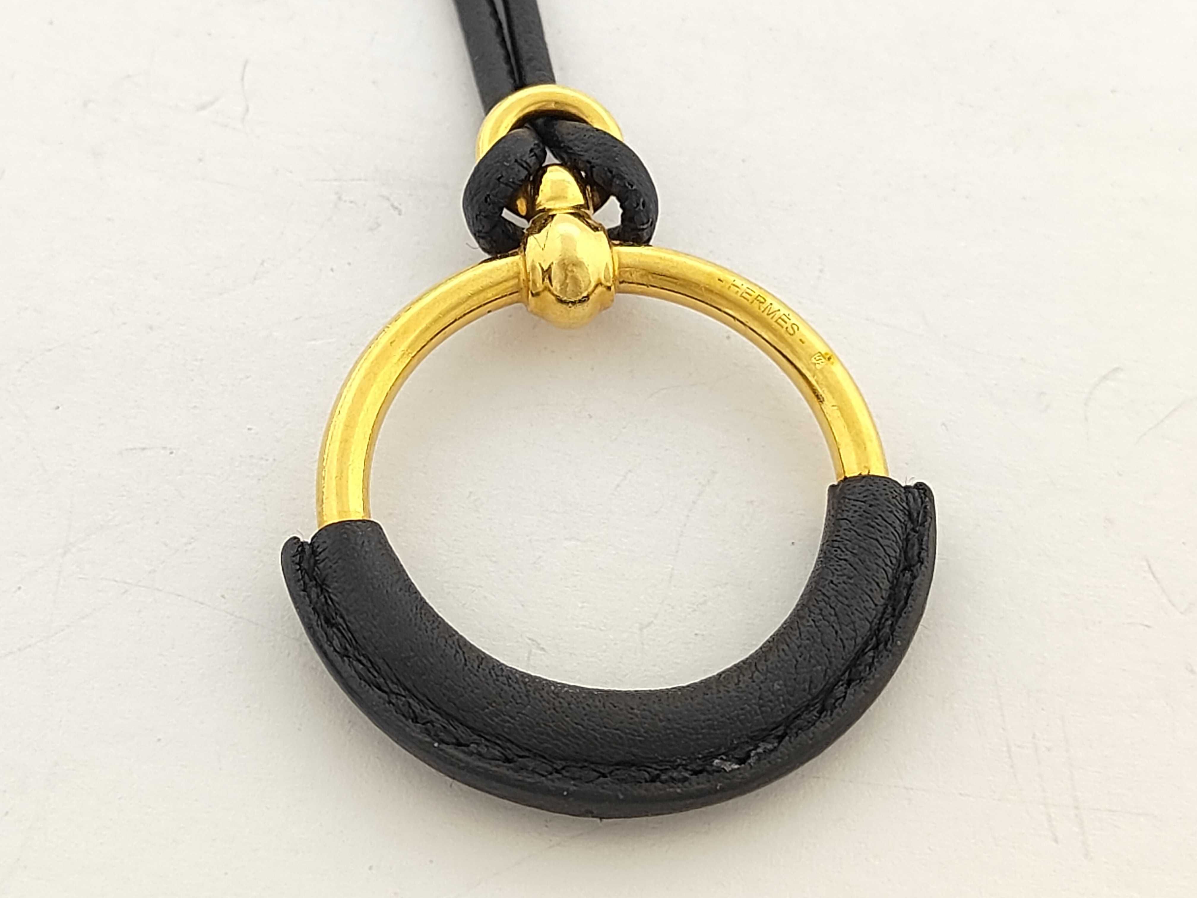necklace — view 3
