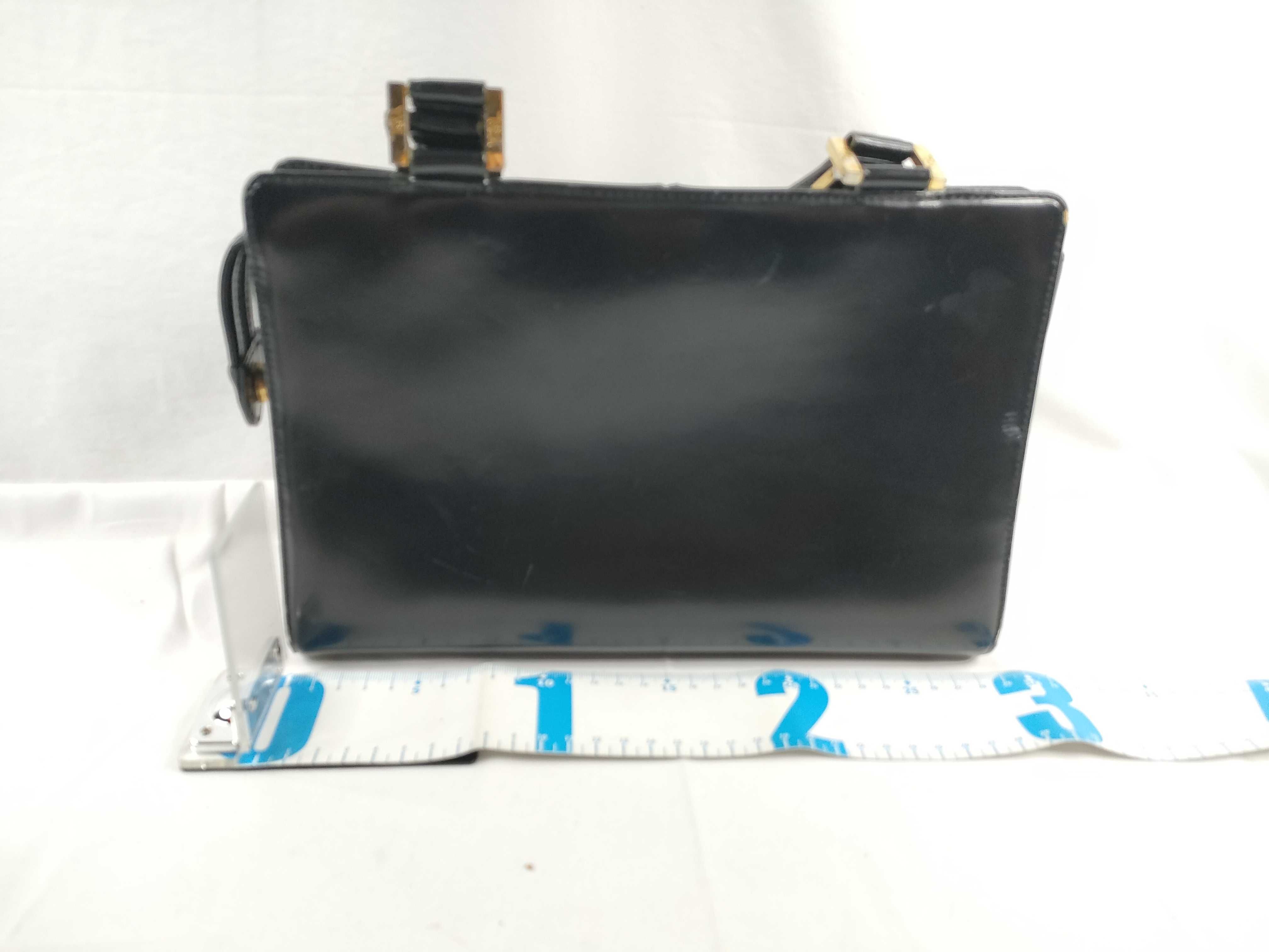 handbag — view 2