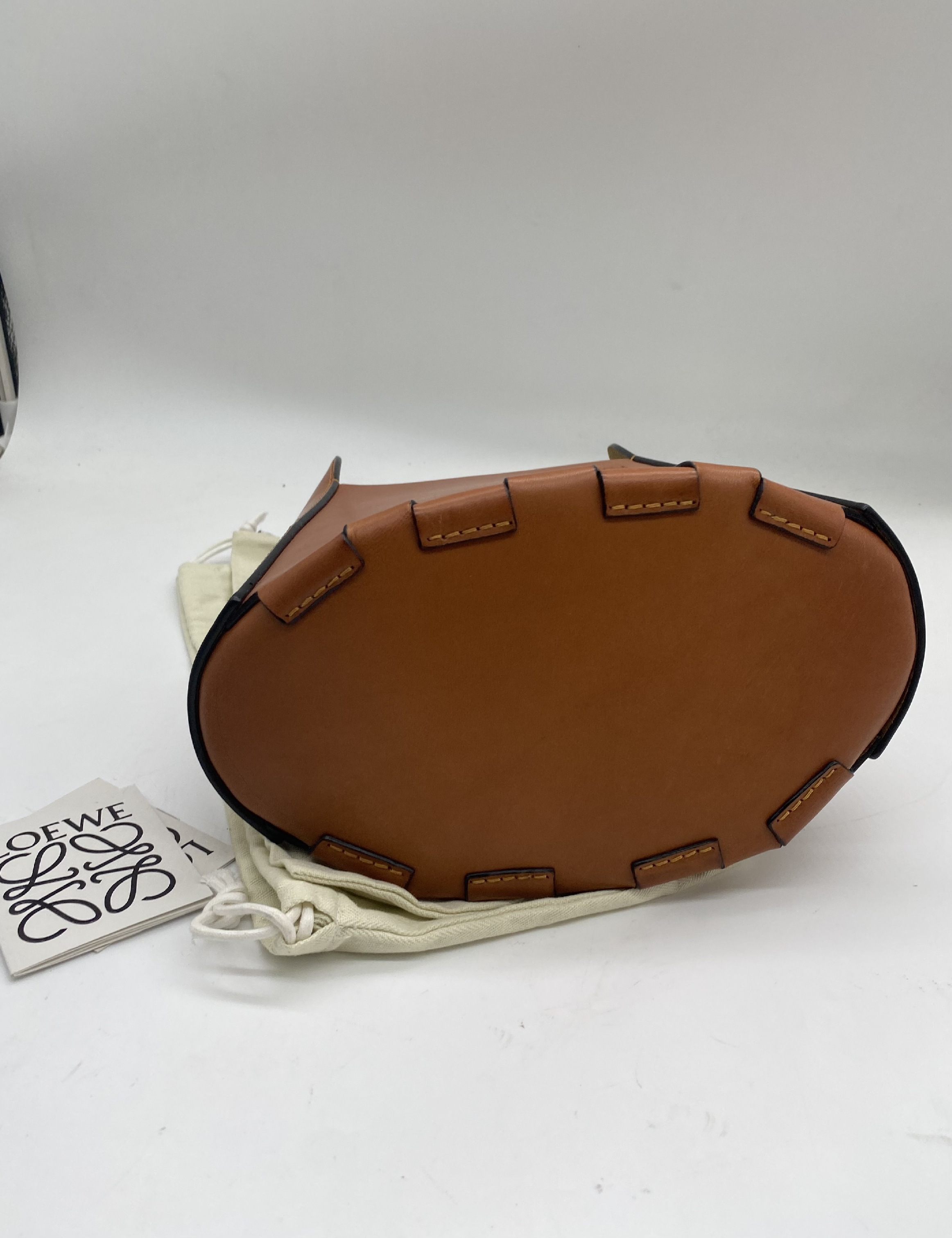 Bamboo Bucket Bag Handbag — view 4