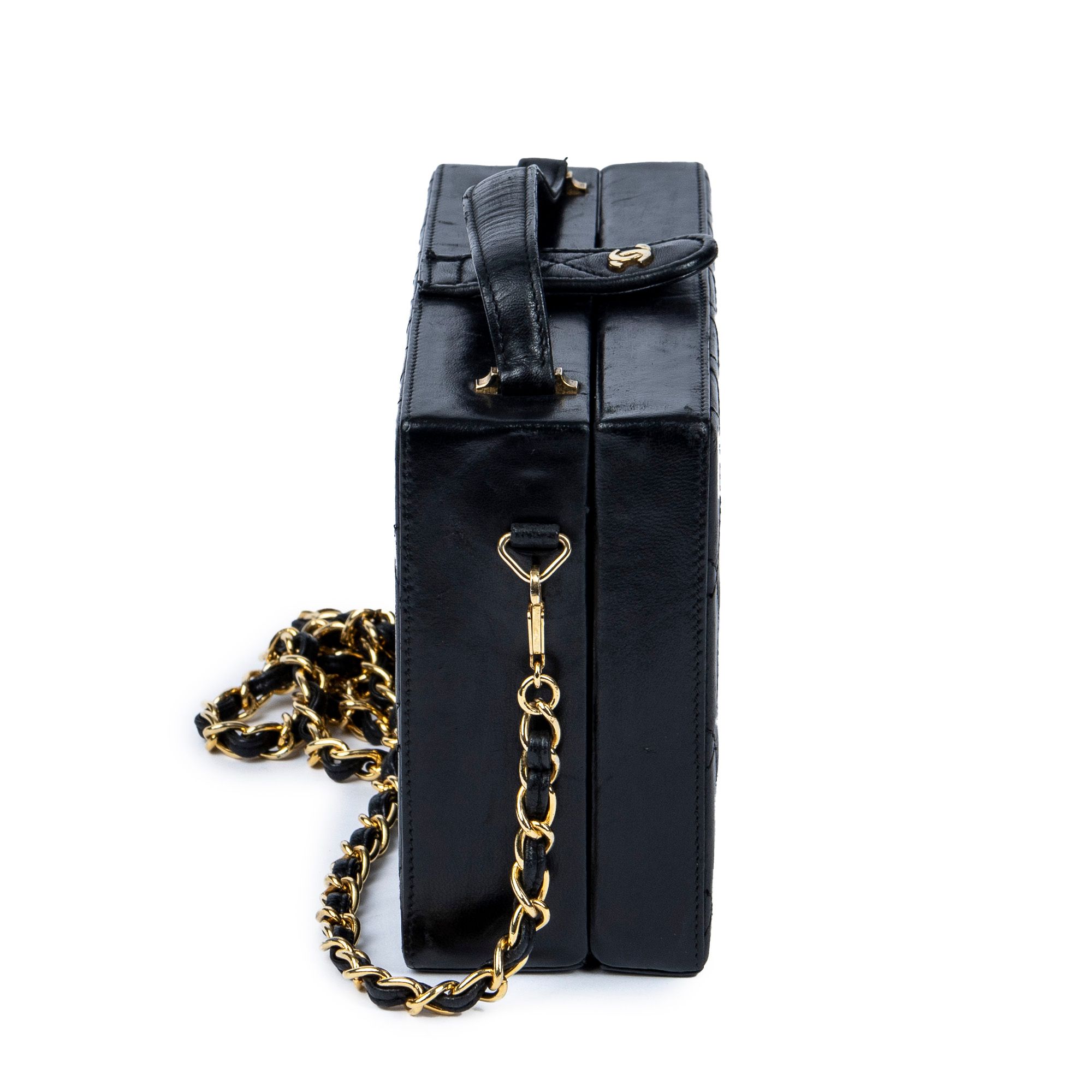 Vintage Chain Box Bag  Quilted Lambskin Leather — view 4