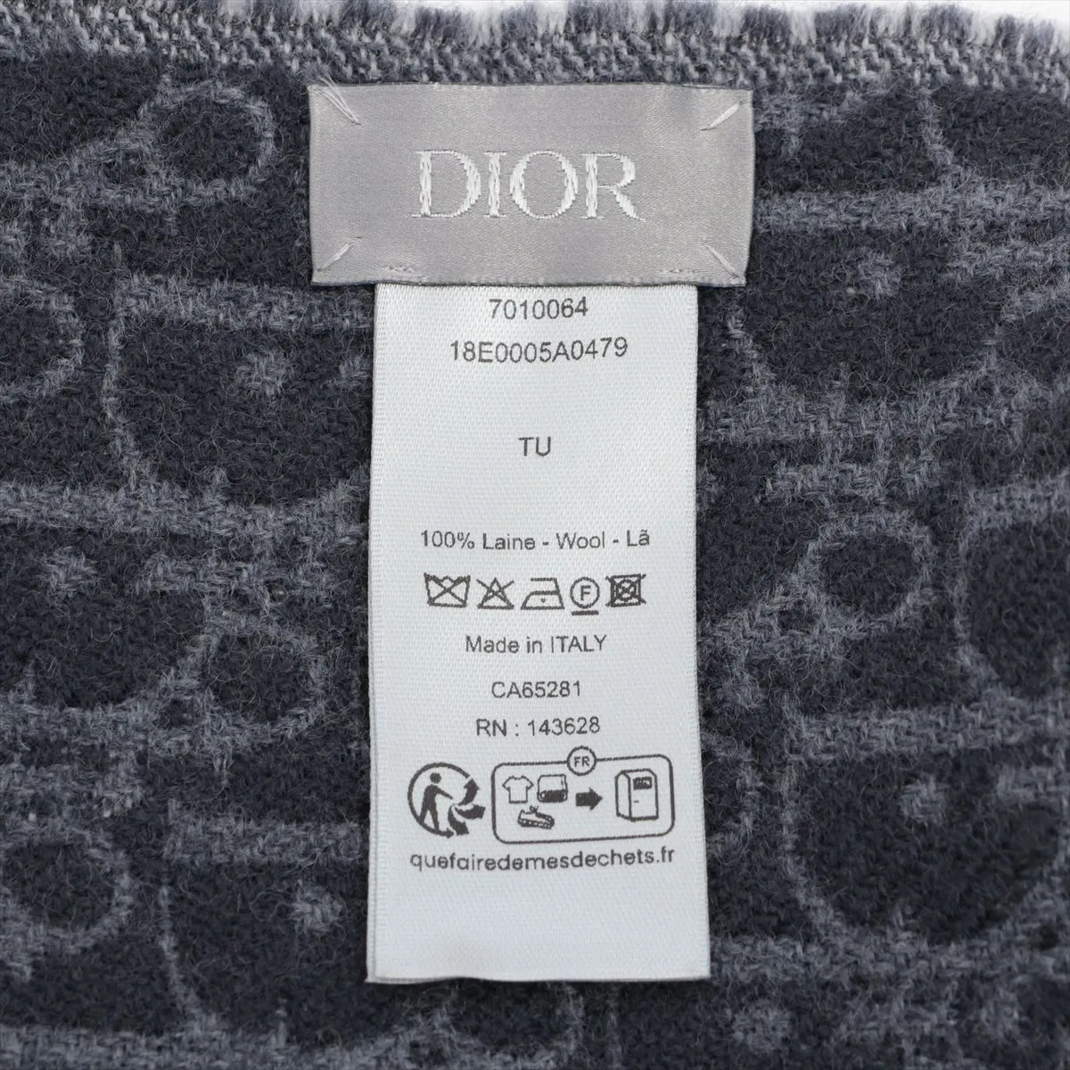 18E0005A0479 Oblique Scarf, Wool, Gray. Shows wear, — view 3