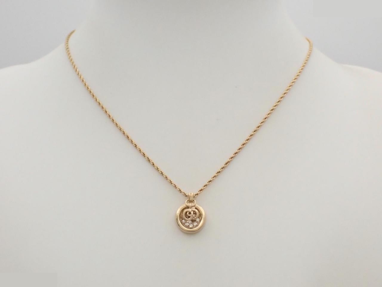necklace — view 3