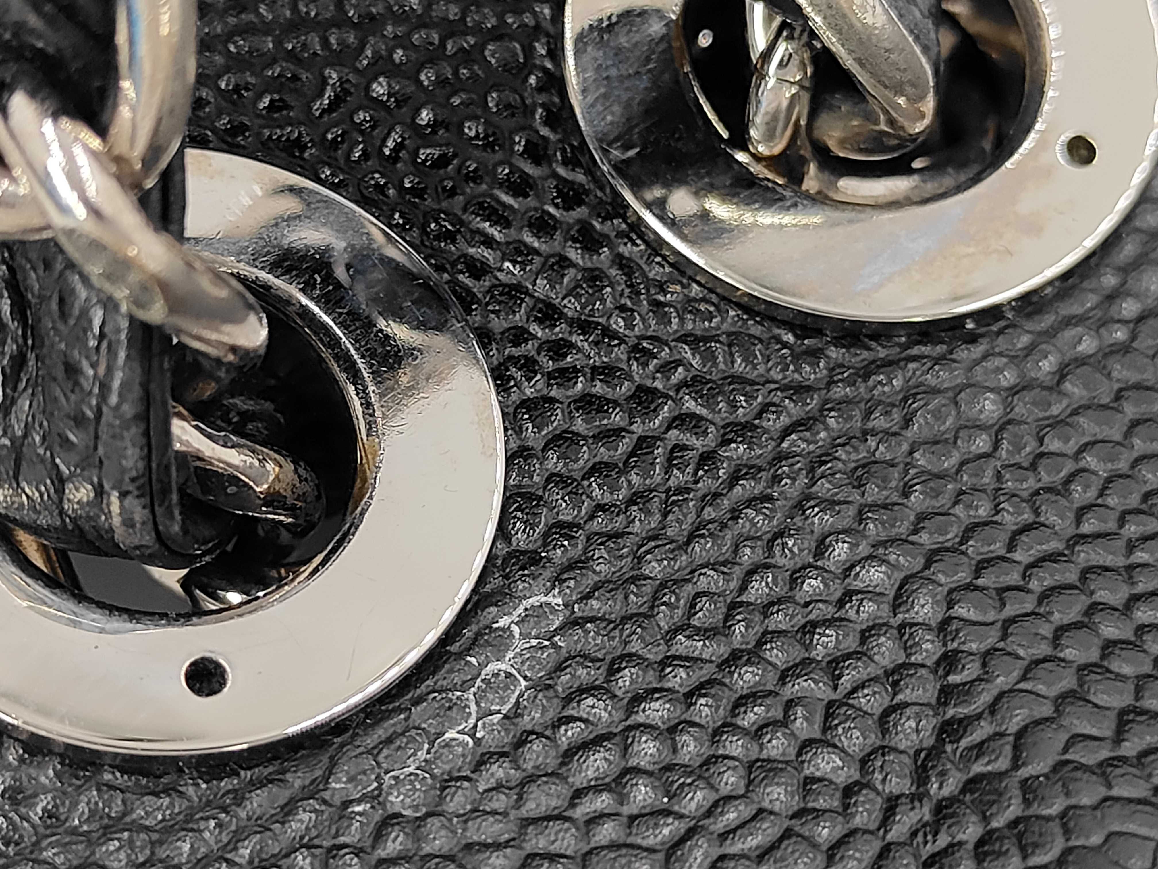 Caviar Skin Shoulder Bag — view 8