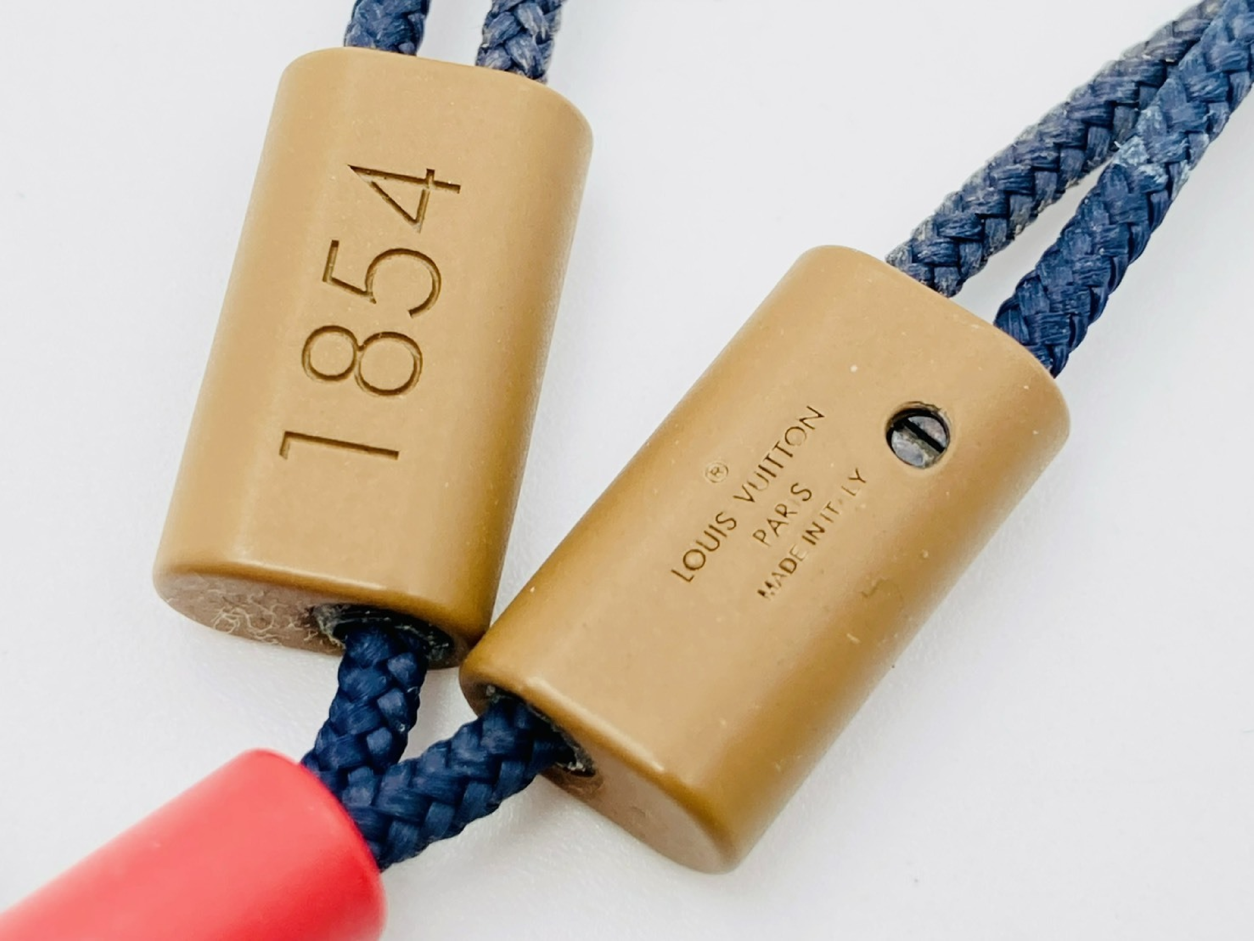 M63648 Collier Charms OnTheGo Fabric Cord OB0197 Necklace — view 5