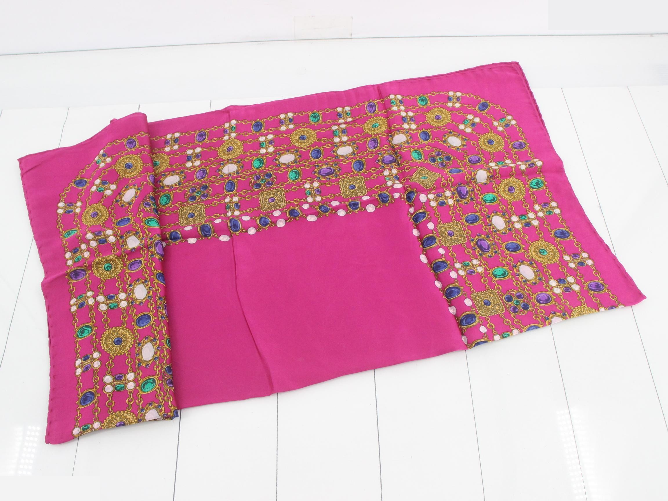 scarf — view 3